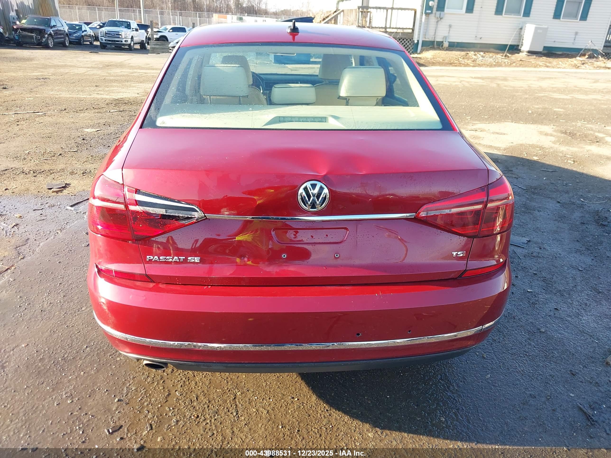 VOLKSWAGEN PASSAT image 6