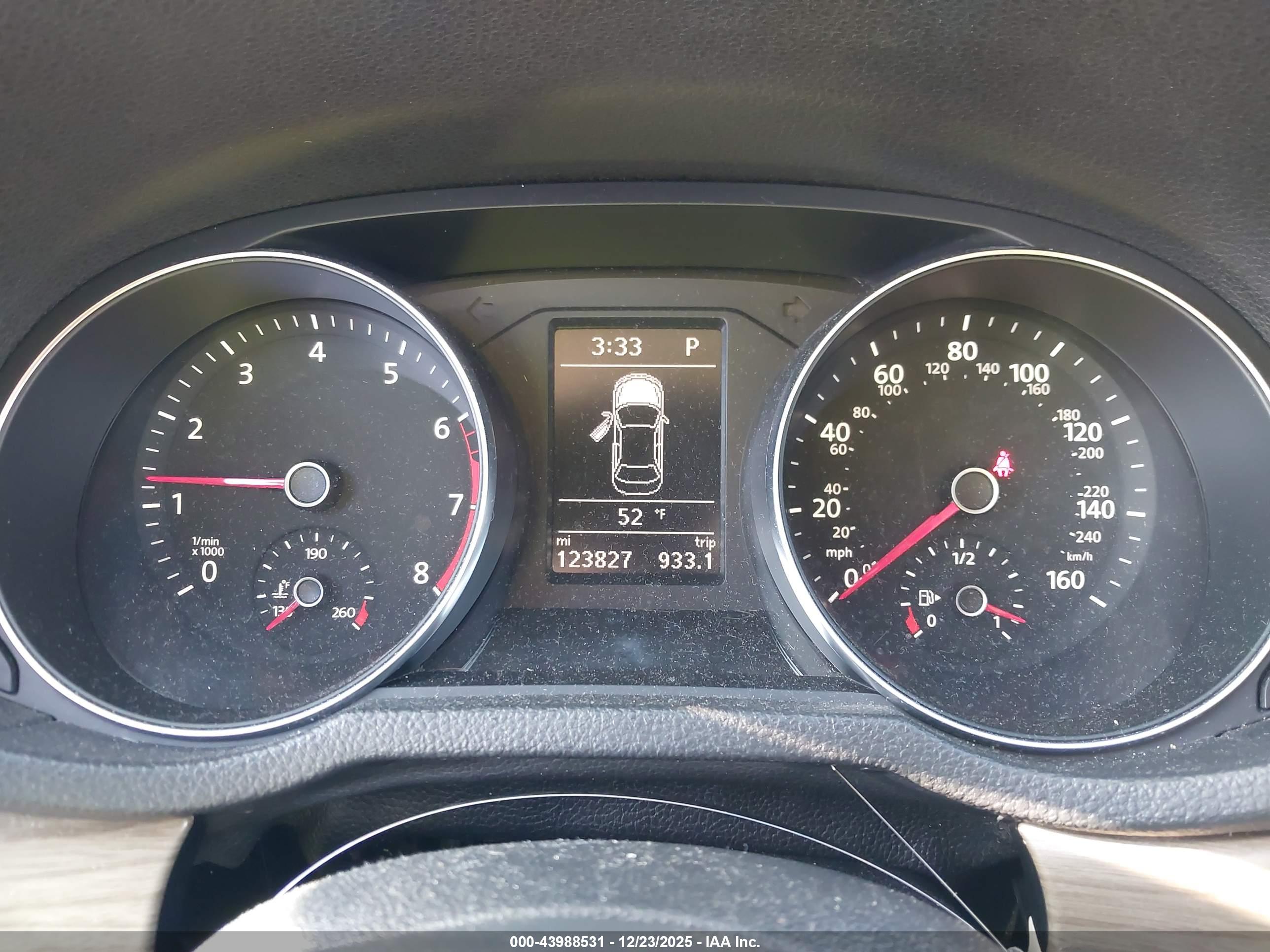 VOLKSWAGEN PASSAT image 7