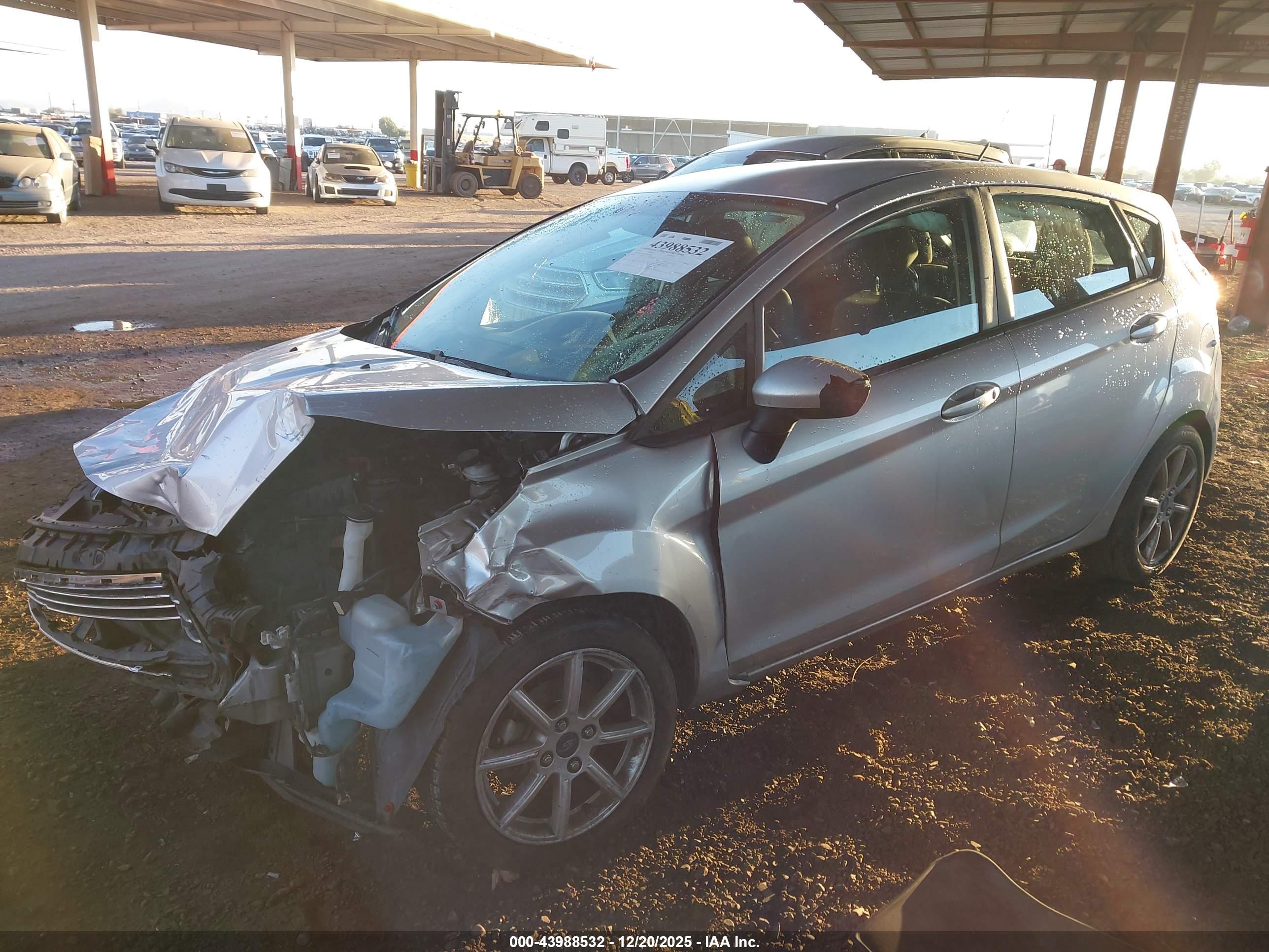 FORD FIESTA image 2