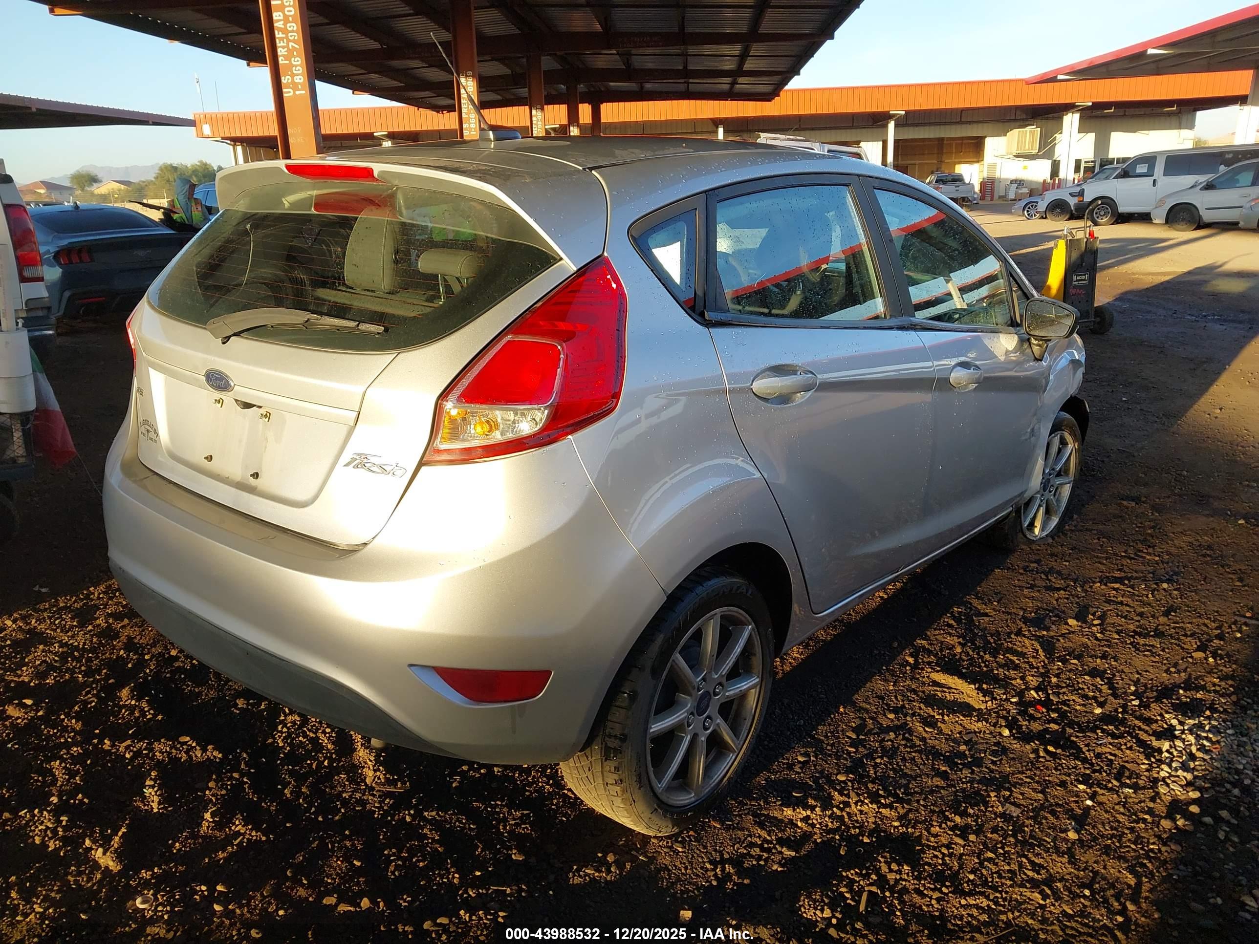 FORD FIESTA image 4