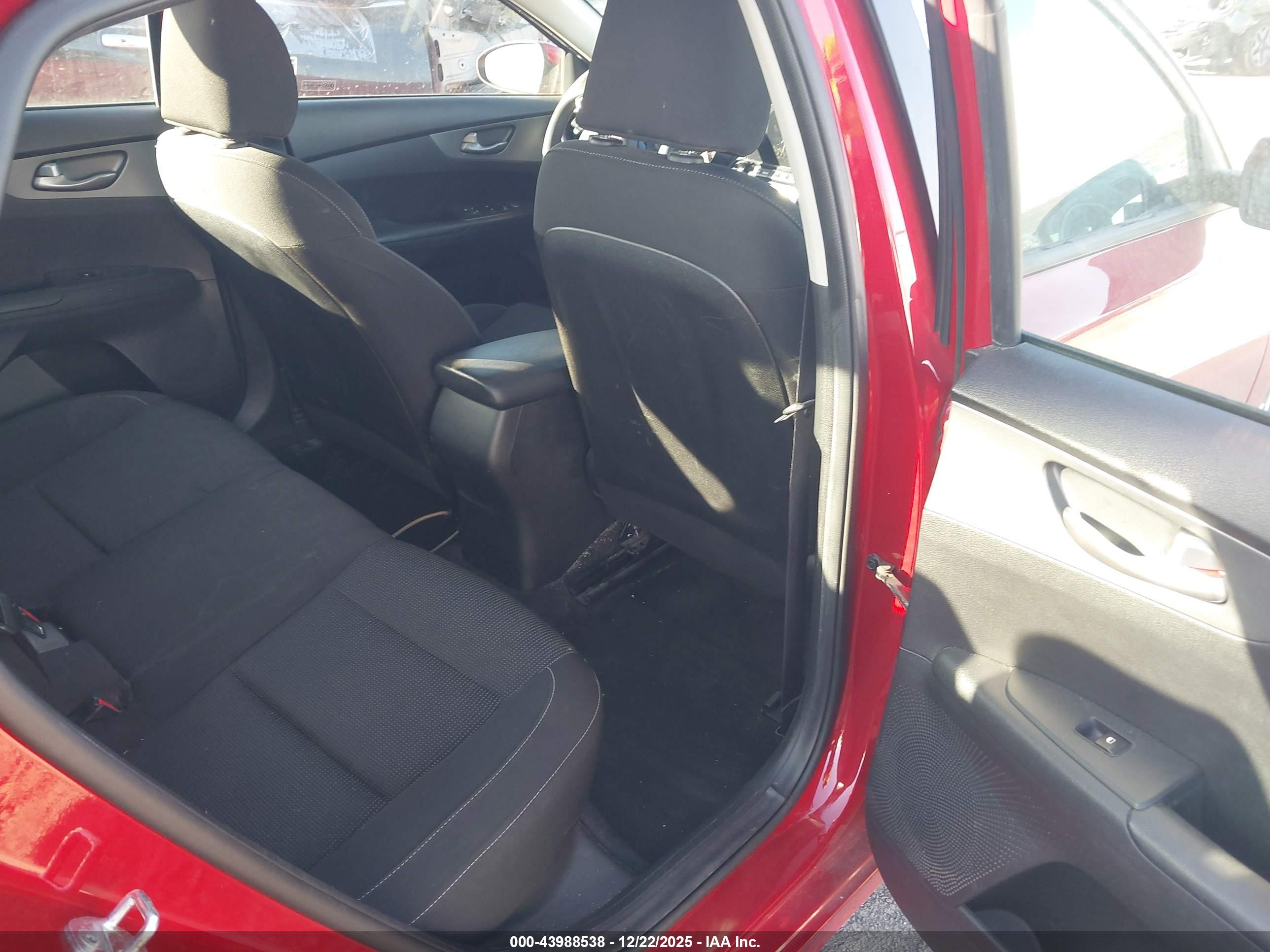 KIA FORTE image 8