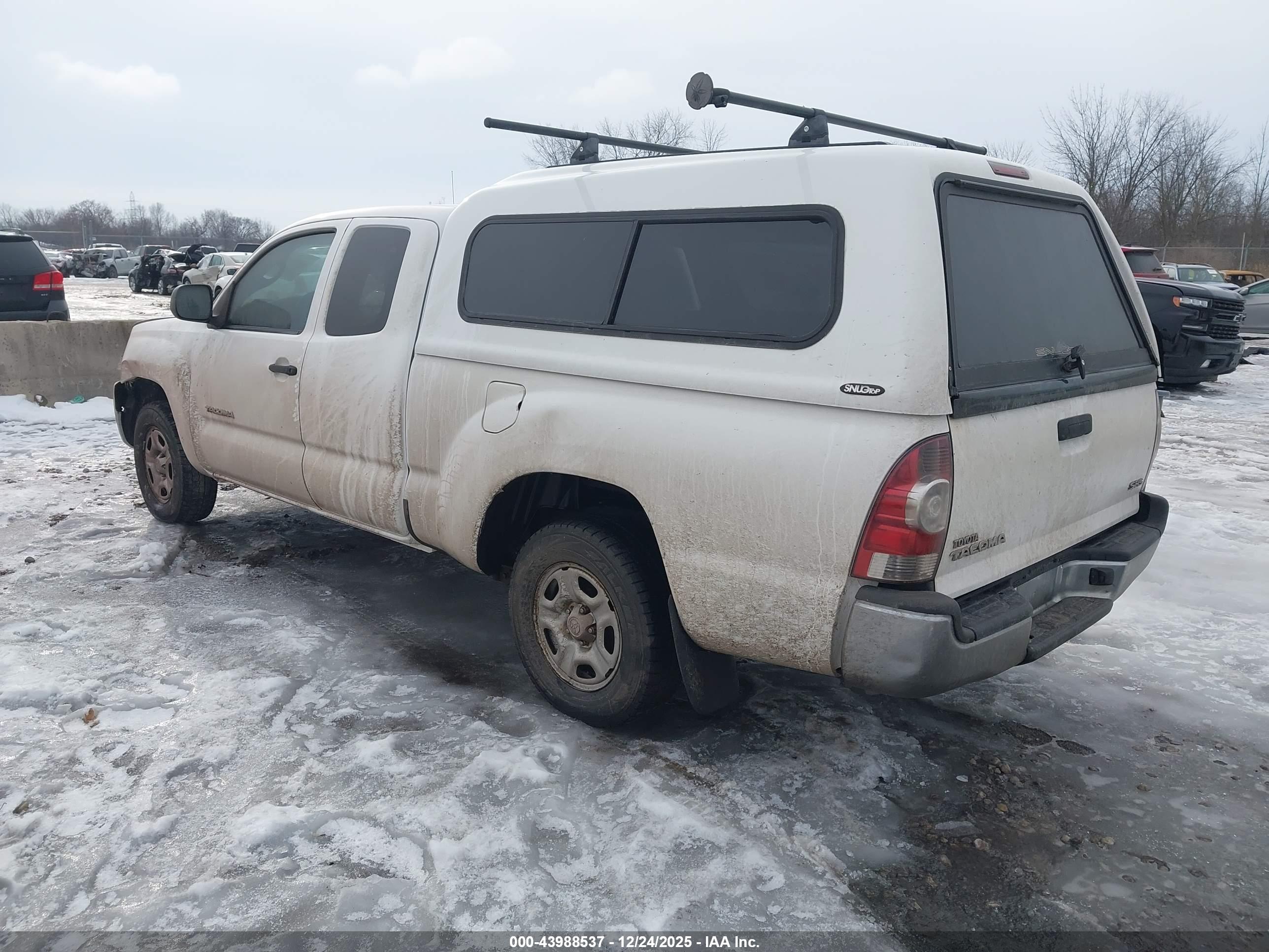 TOYOTA TACOMA image 3