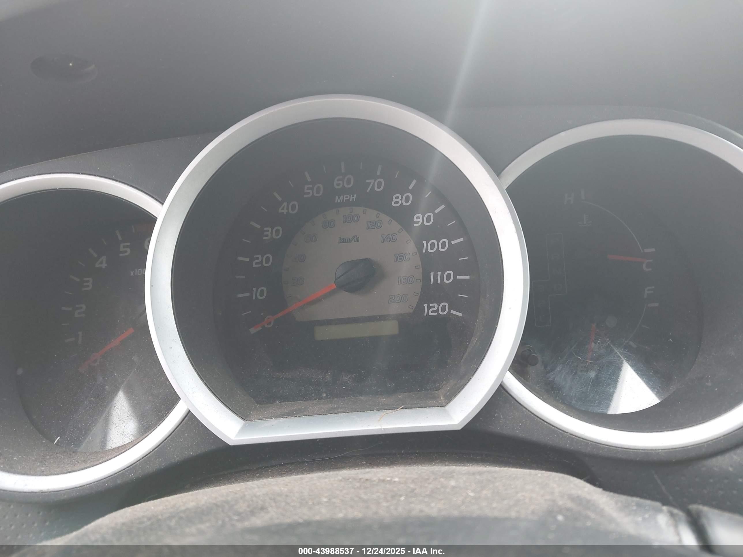 TOYOTA TACOMA image 7