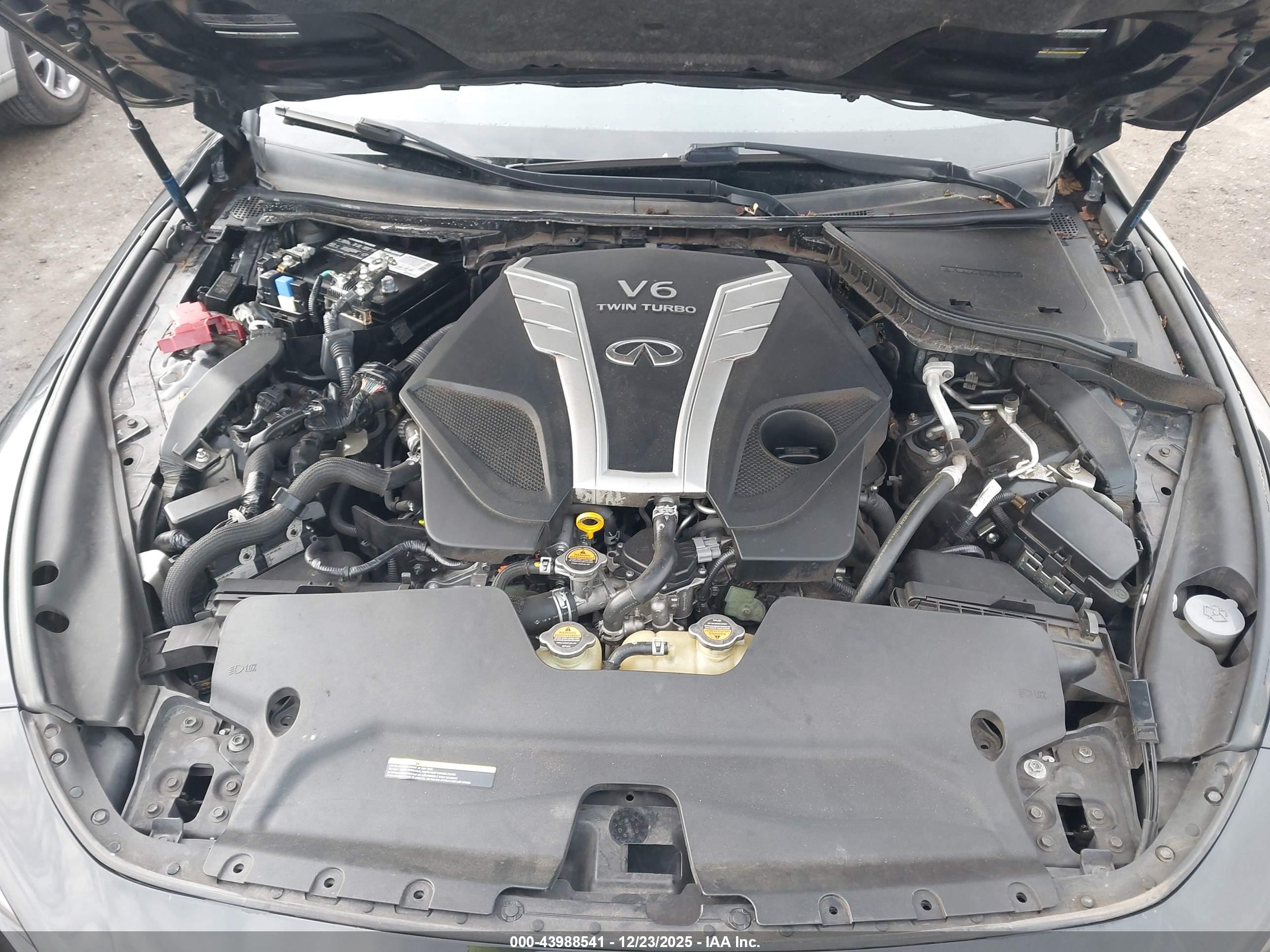 INFINITI Q60 image 10