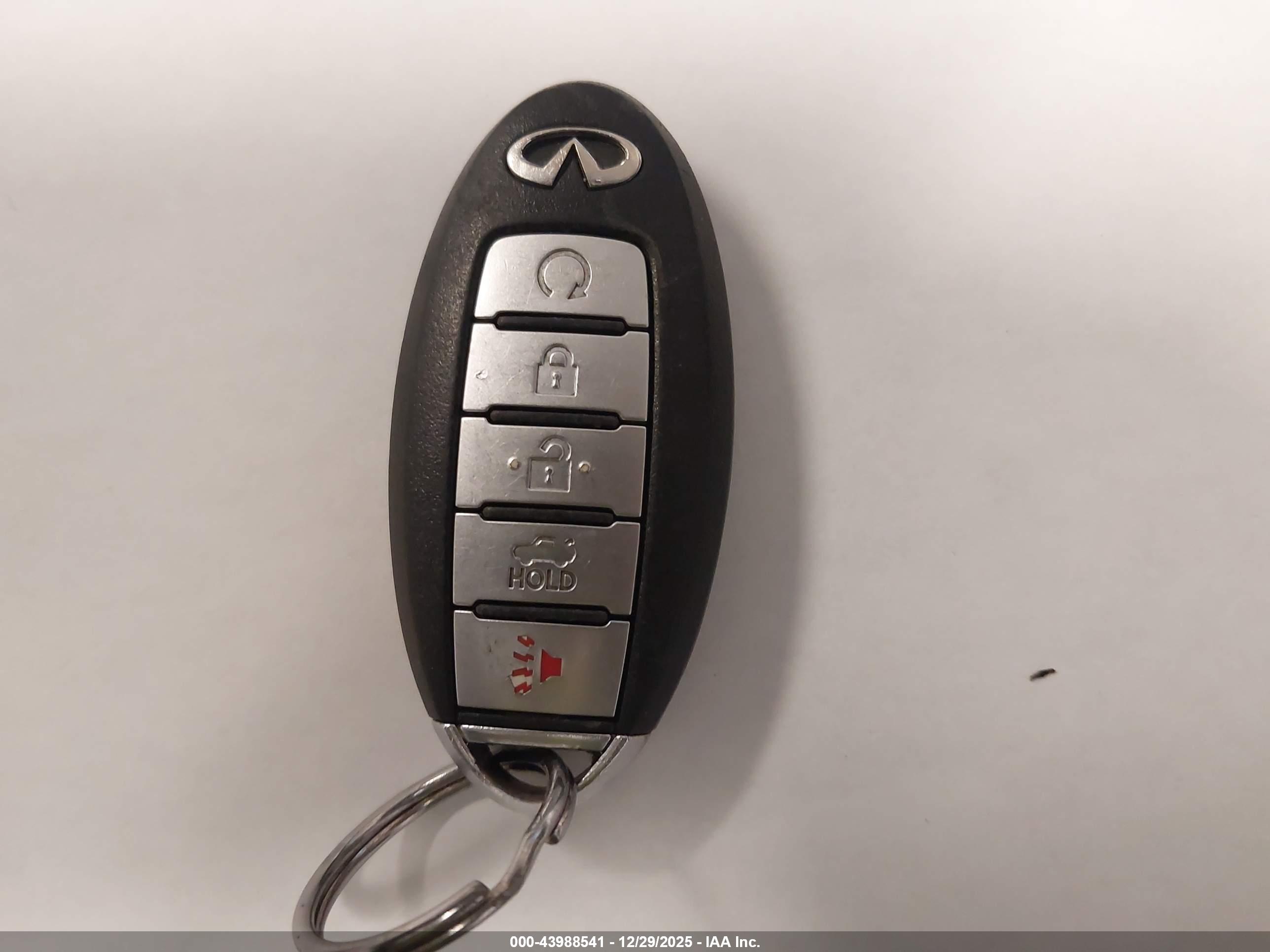INFINITI Q60 image 11