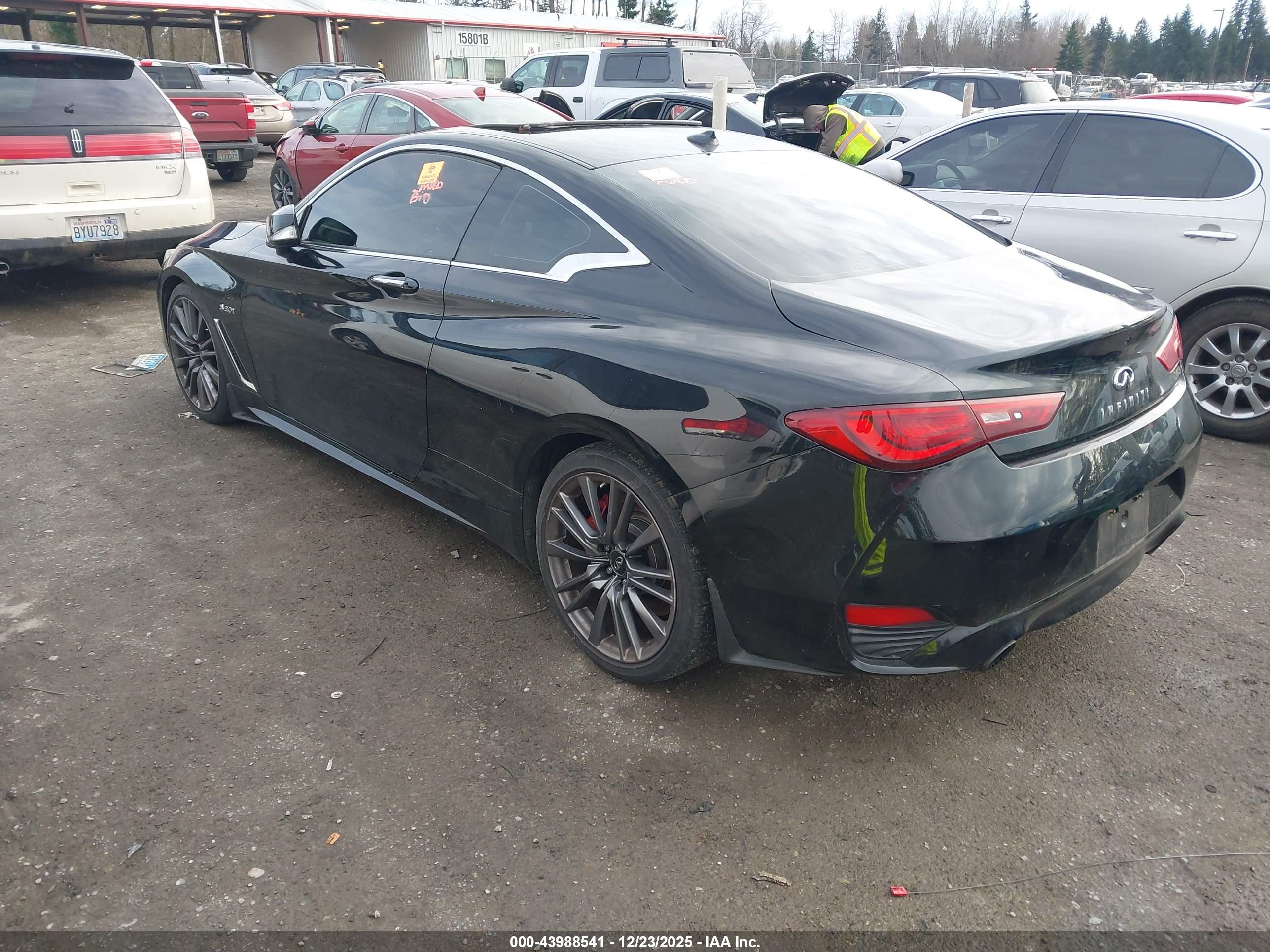 INFINITI Q60 image 3