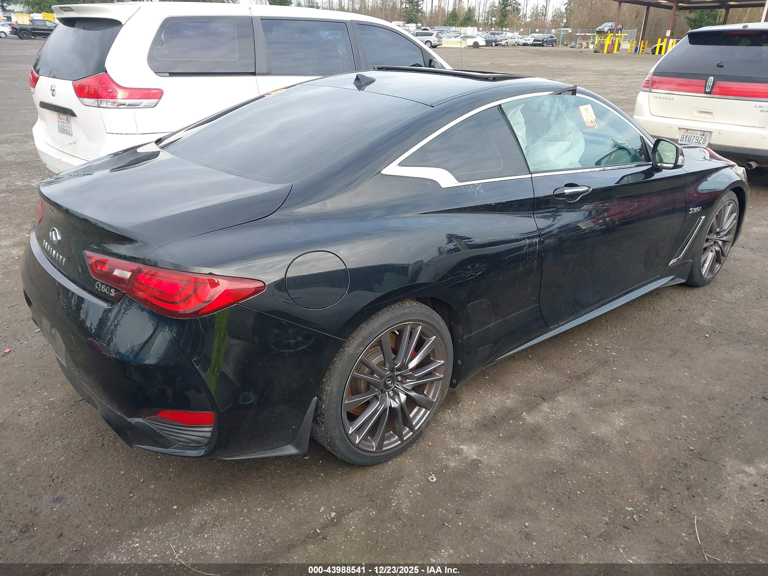 INFINITI Q60 image 4