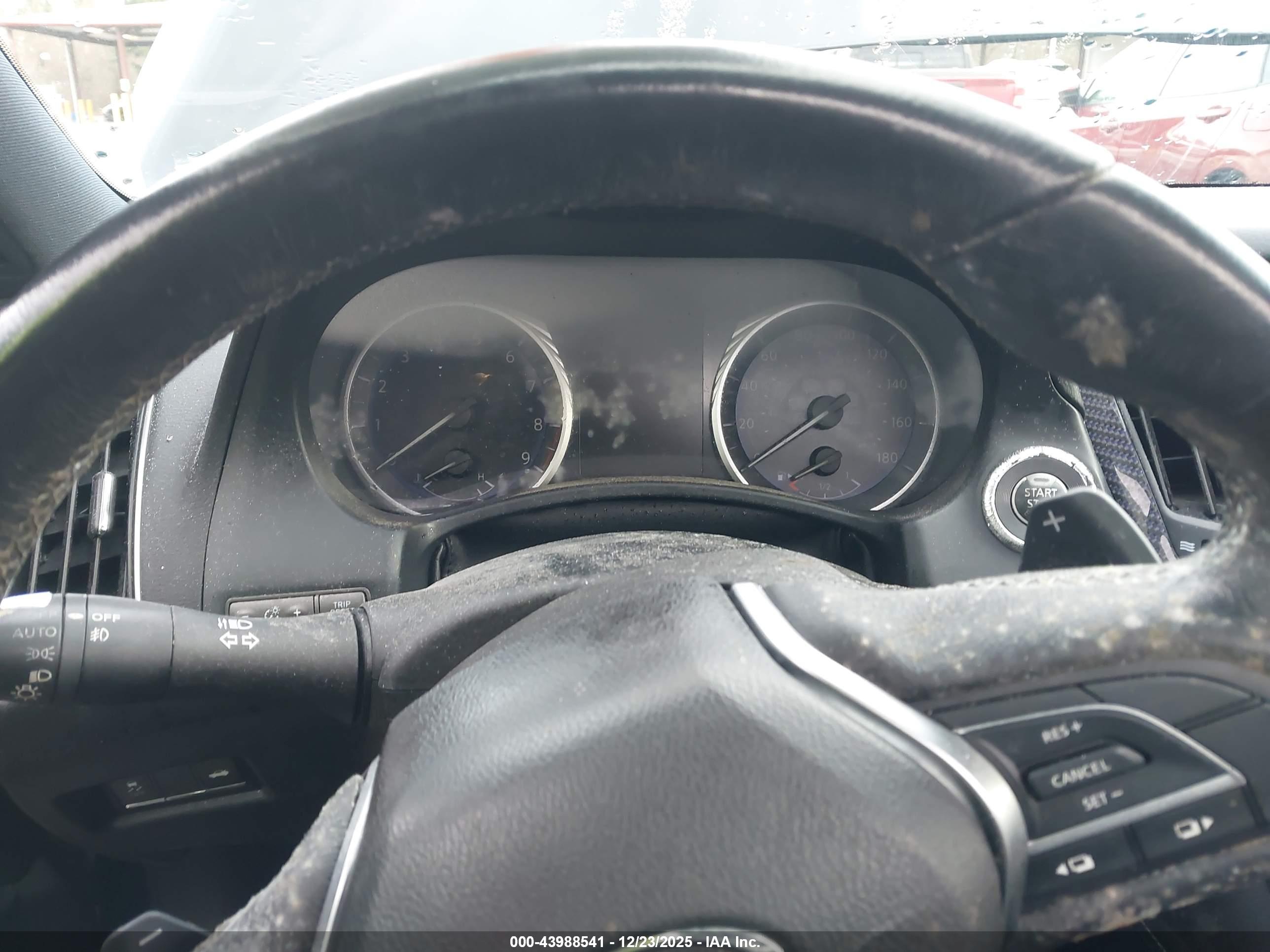 INFINITI Q60 image 7