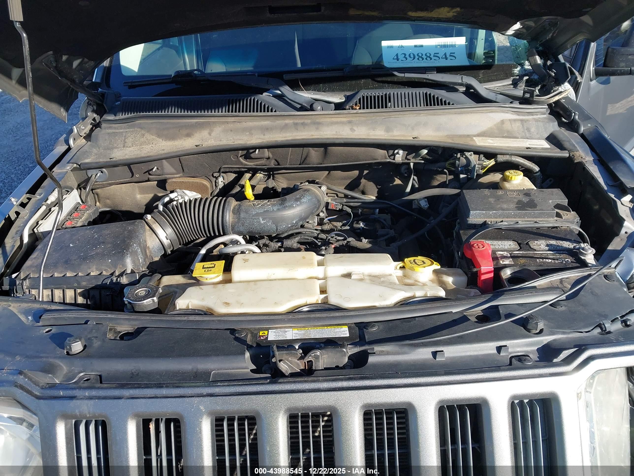 JEEP LIBERTY image 10