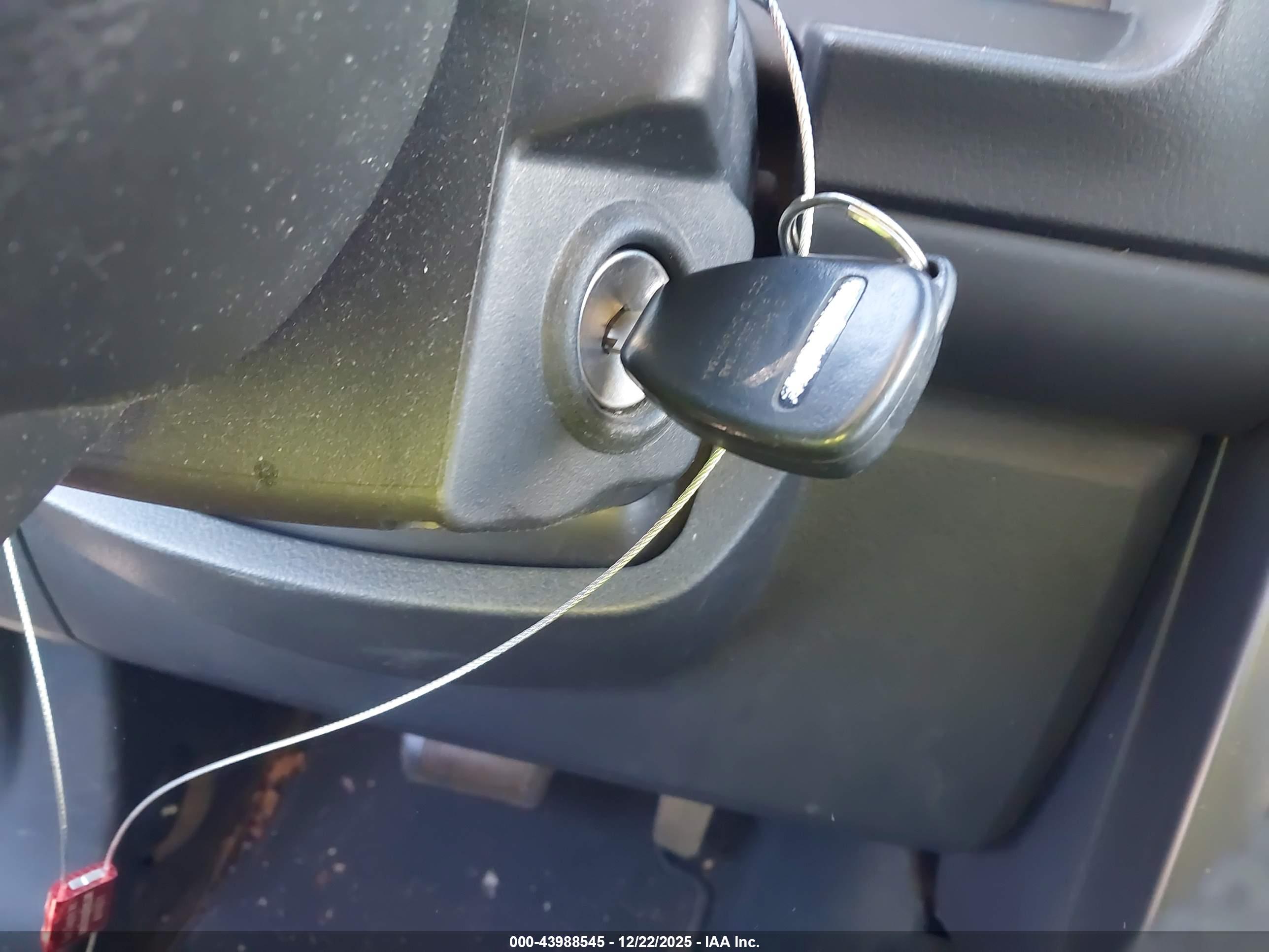 JEEP LIBERTY image 11