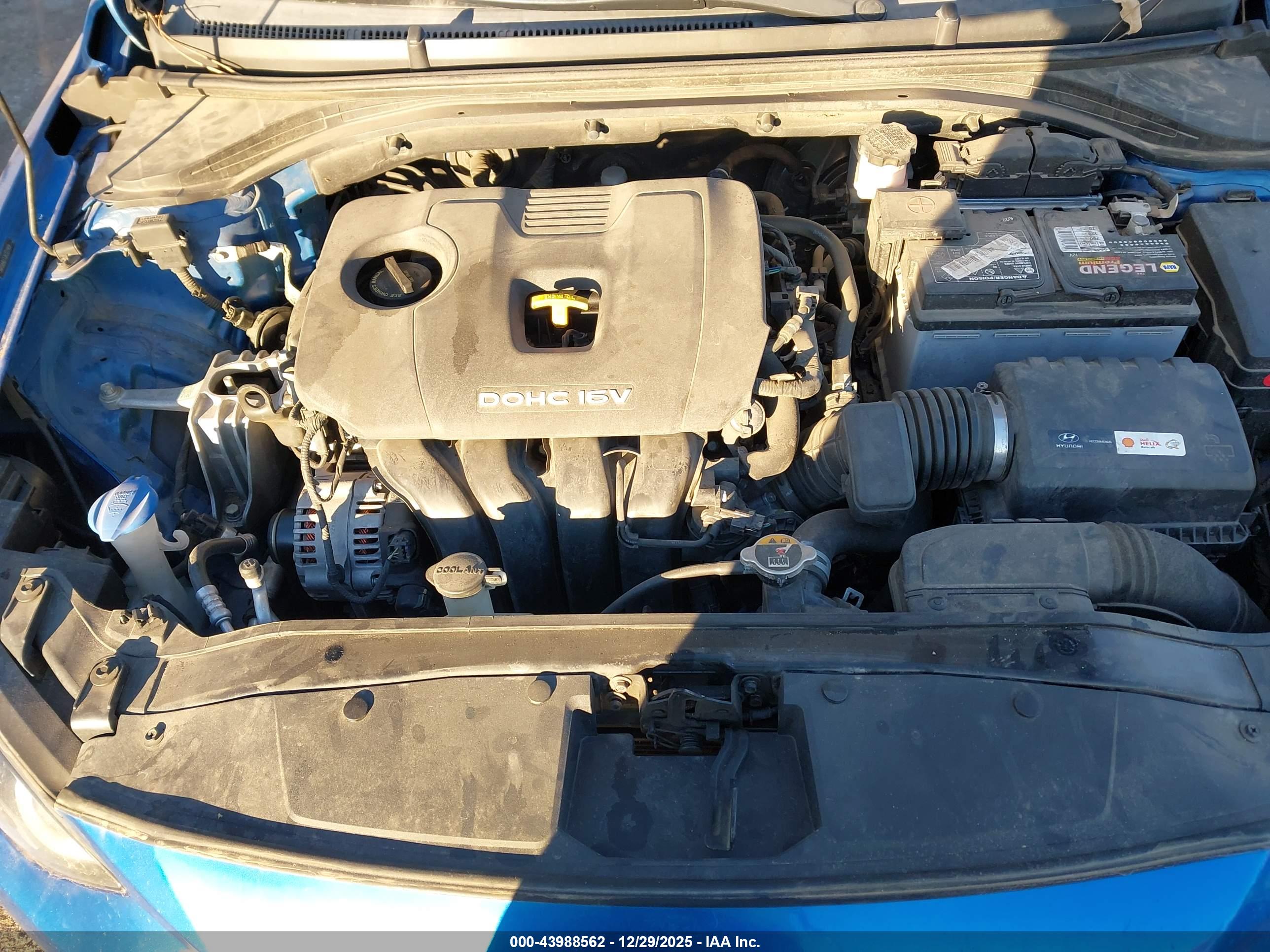 HYUNDAI ELANTRA image 10
