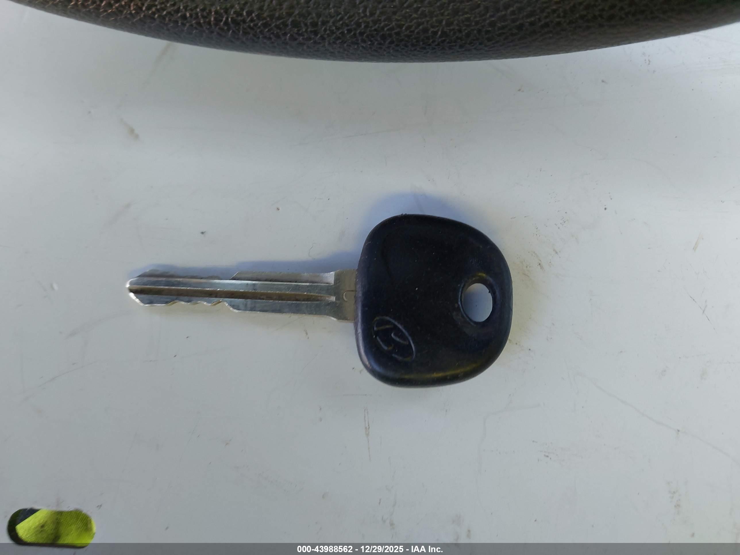 HYUNDAI ELANTRA image 11