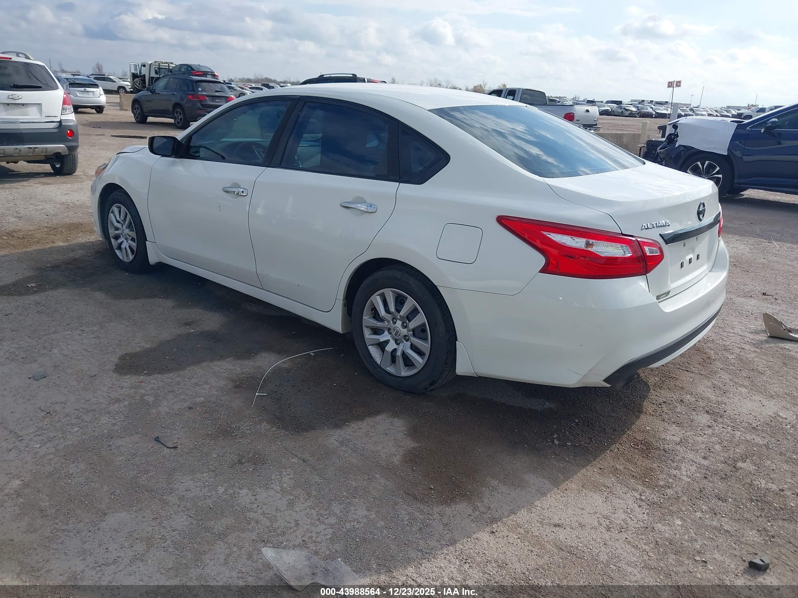 NISSAN ALTIMA image 3