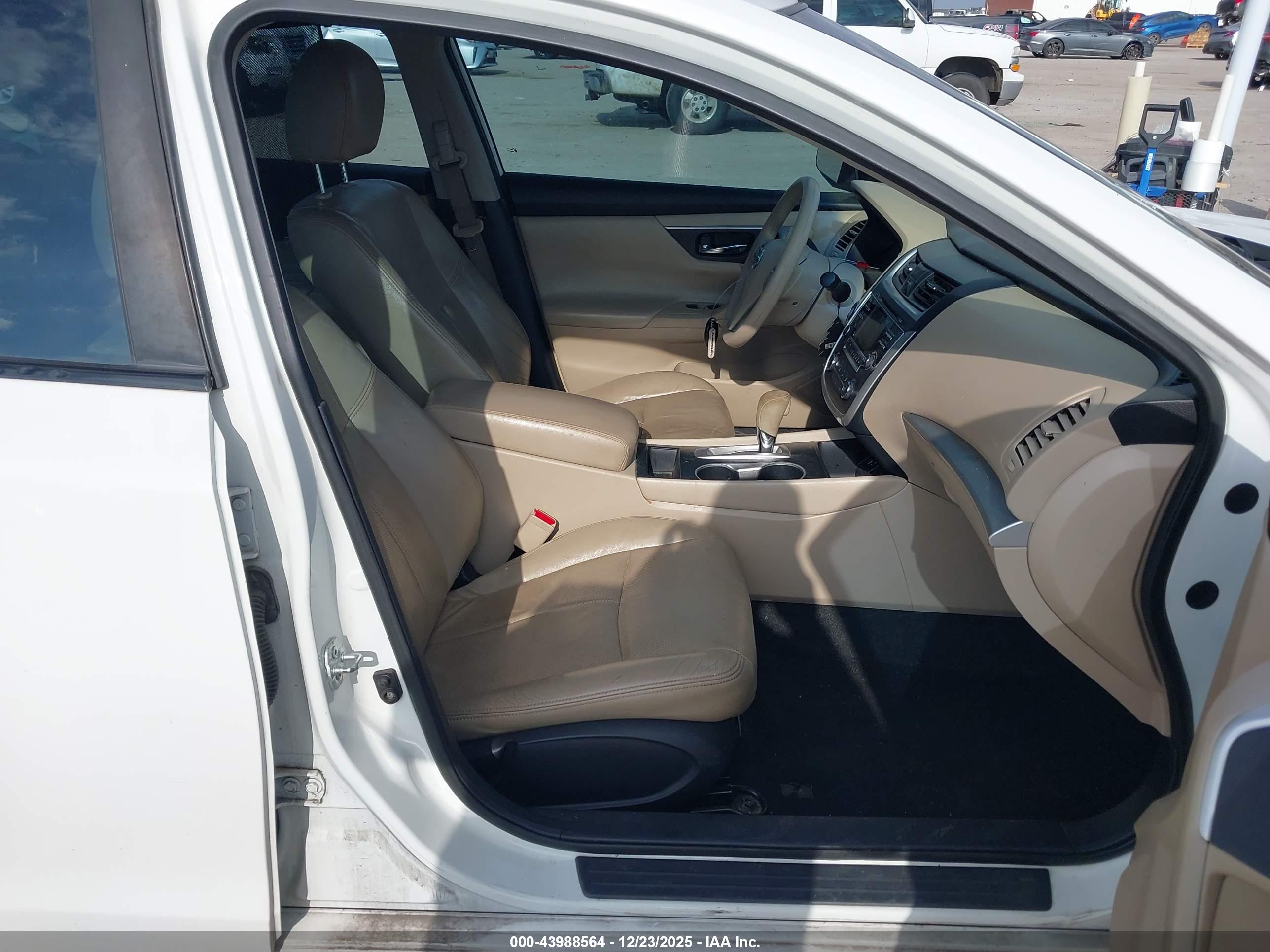 NISSAN ALTIMA image 5