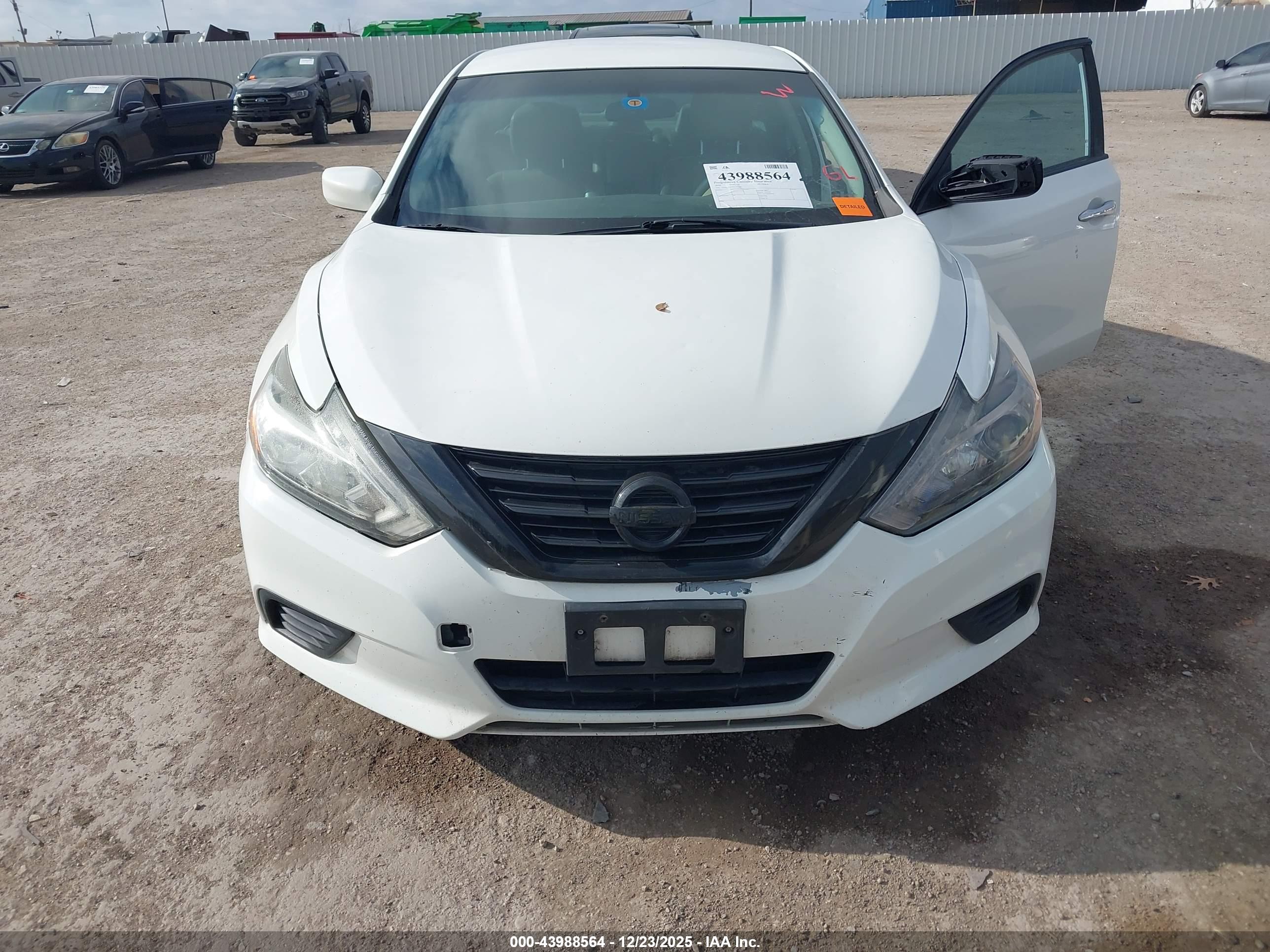 NISSAN ALTIMA image 6