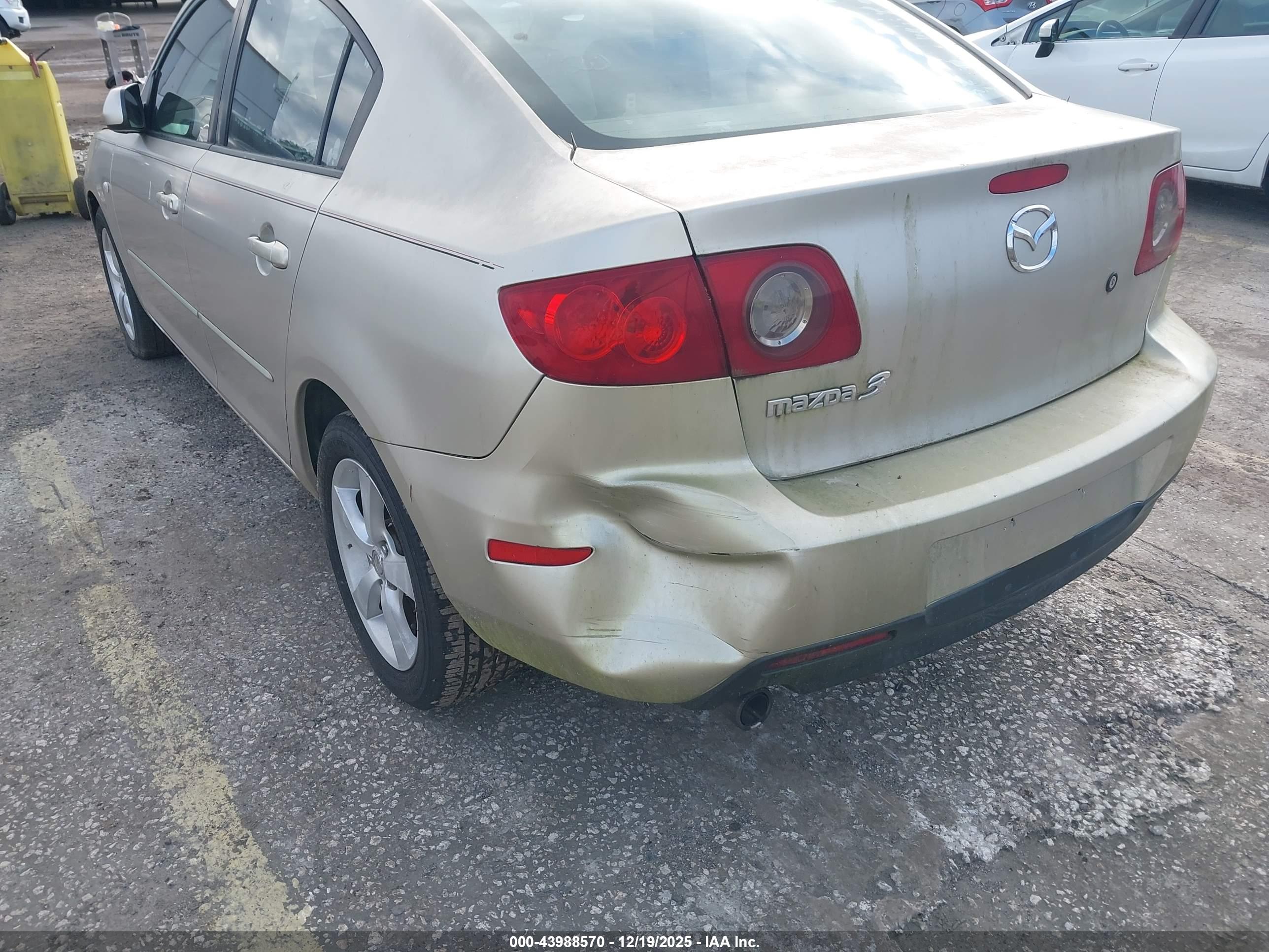 MAZDA MAZDA3 image 6