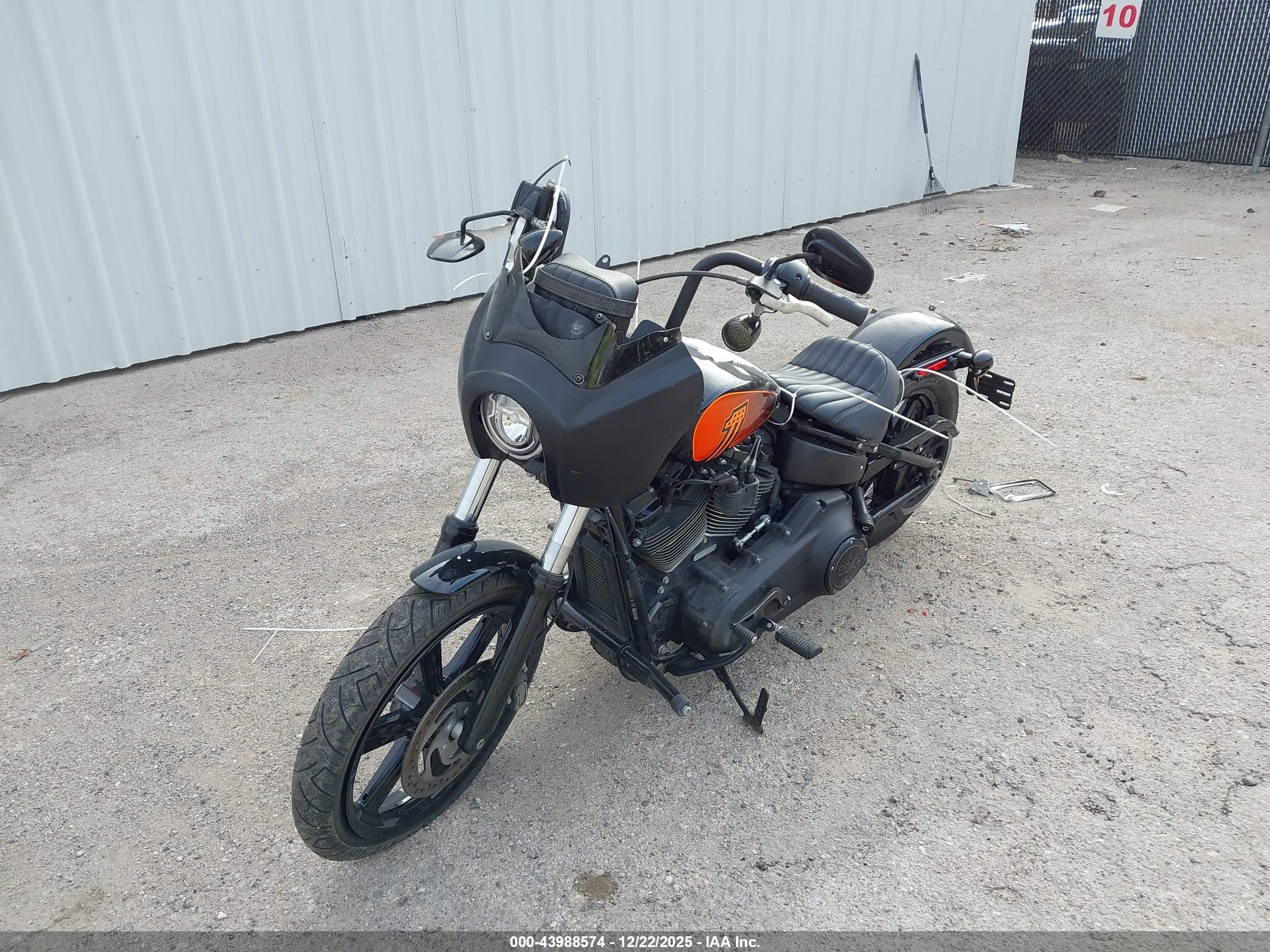 HARLEY-DAVIDSON FXBBS image 2