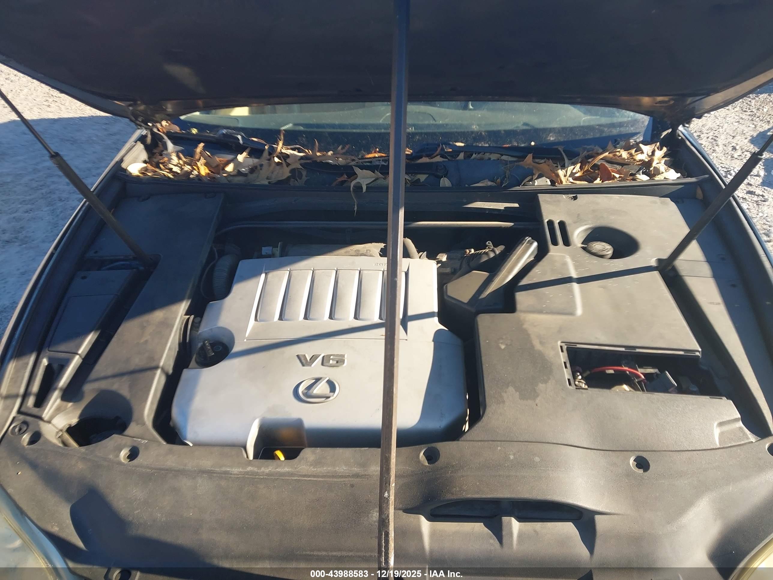 LEXUS ES image 10
