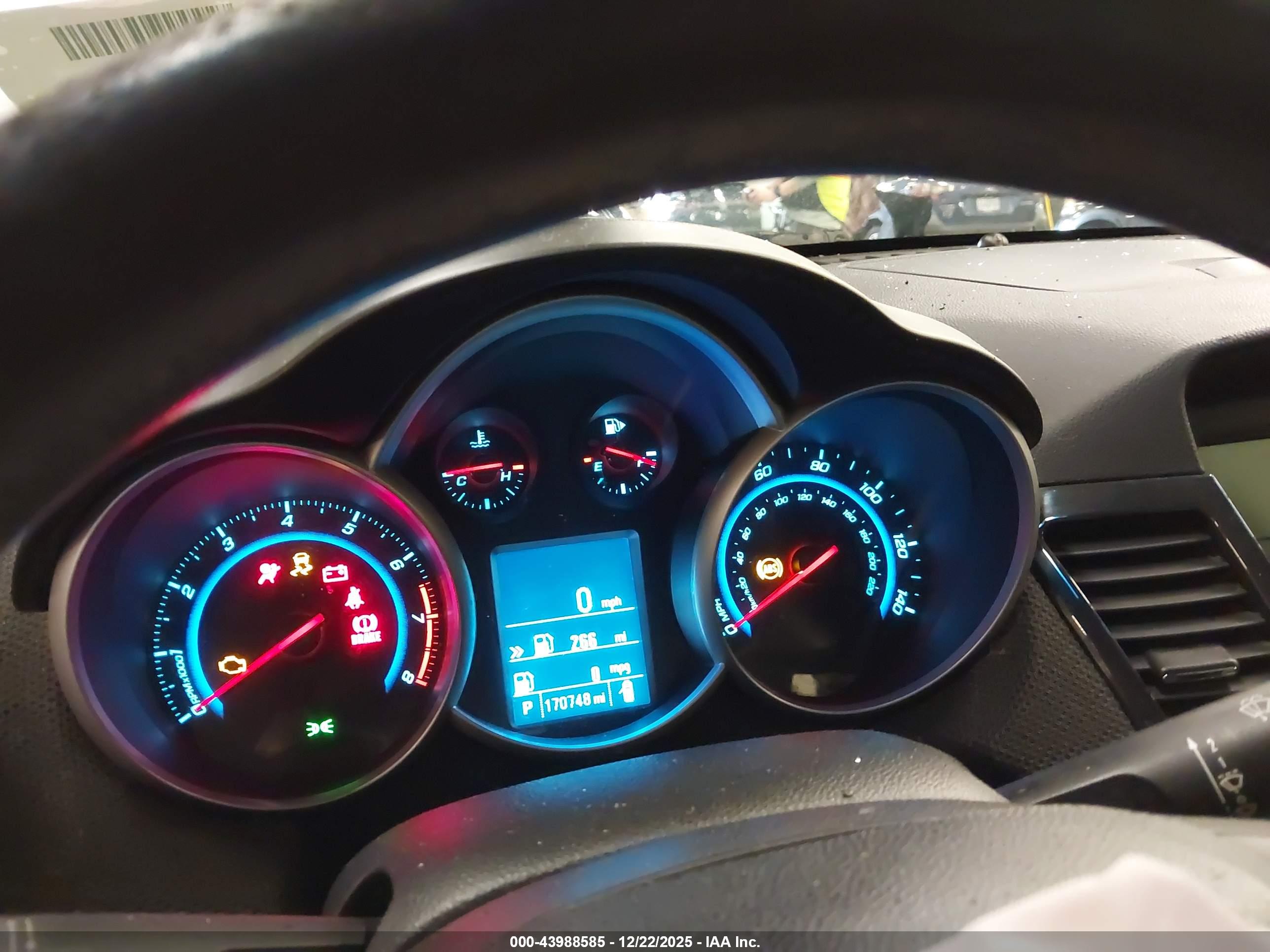 CHEVROLET CRUZE image 7