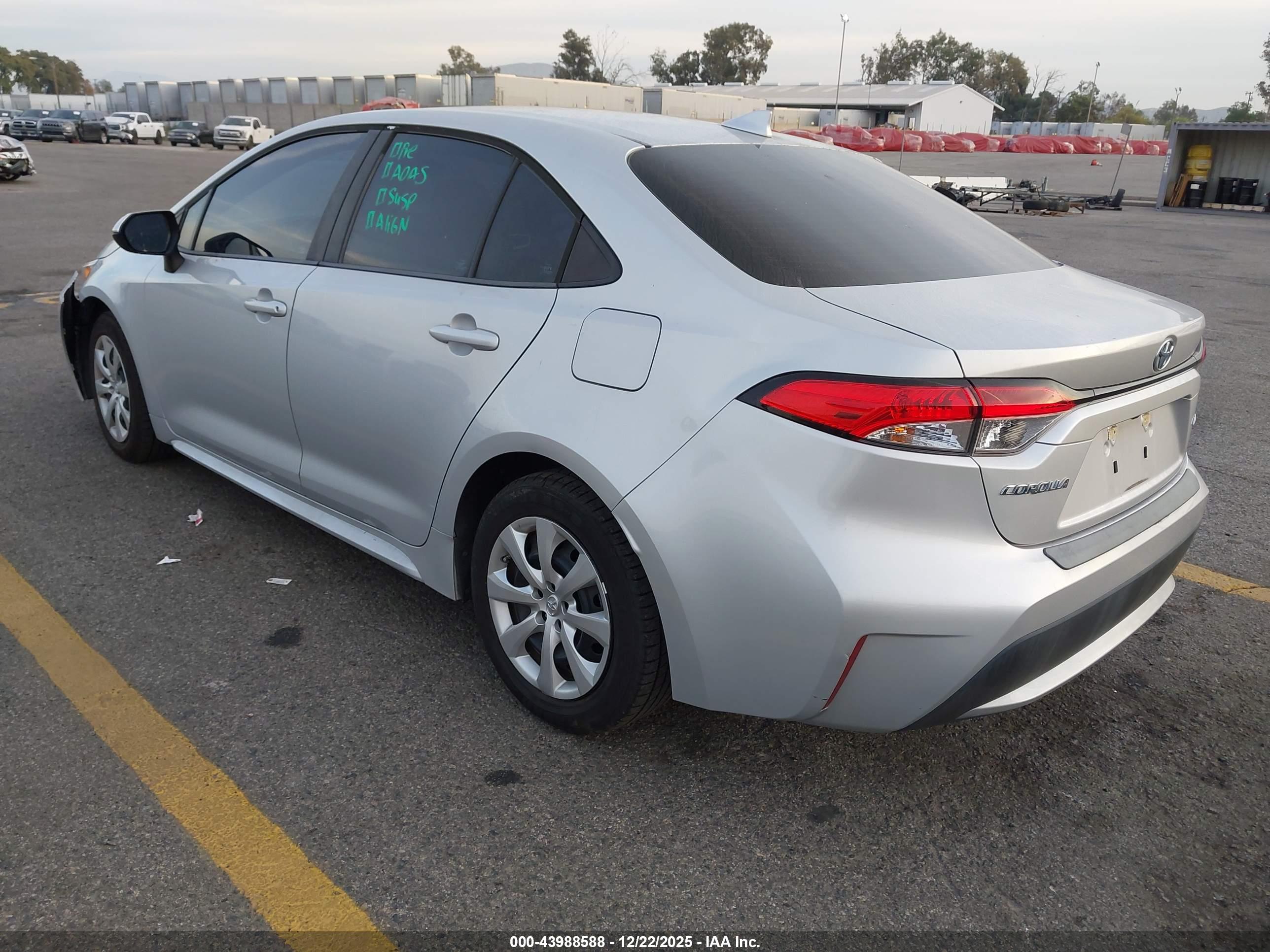TOYOTA COROLLA image 3