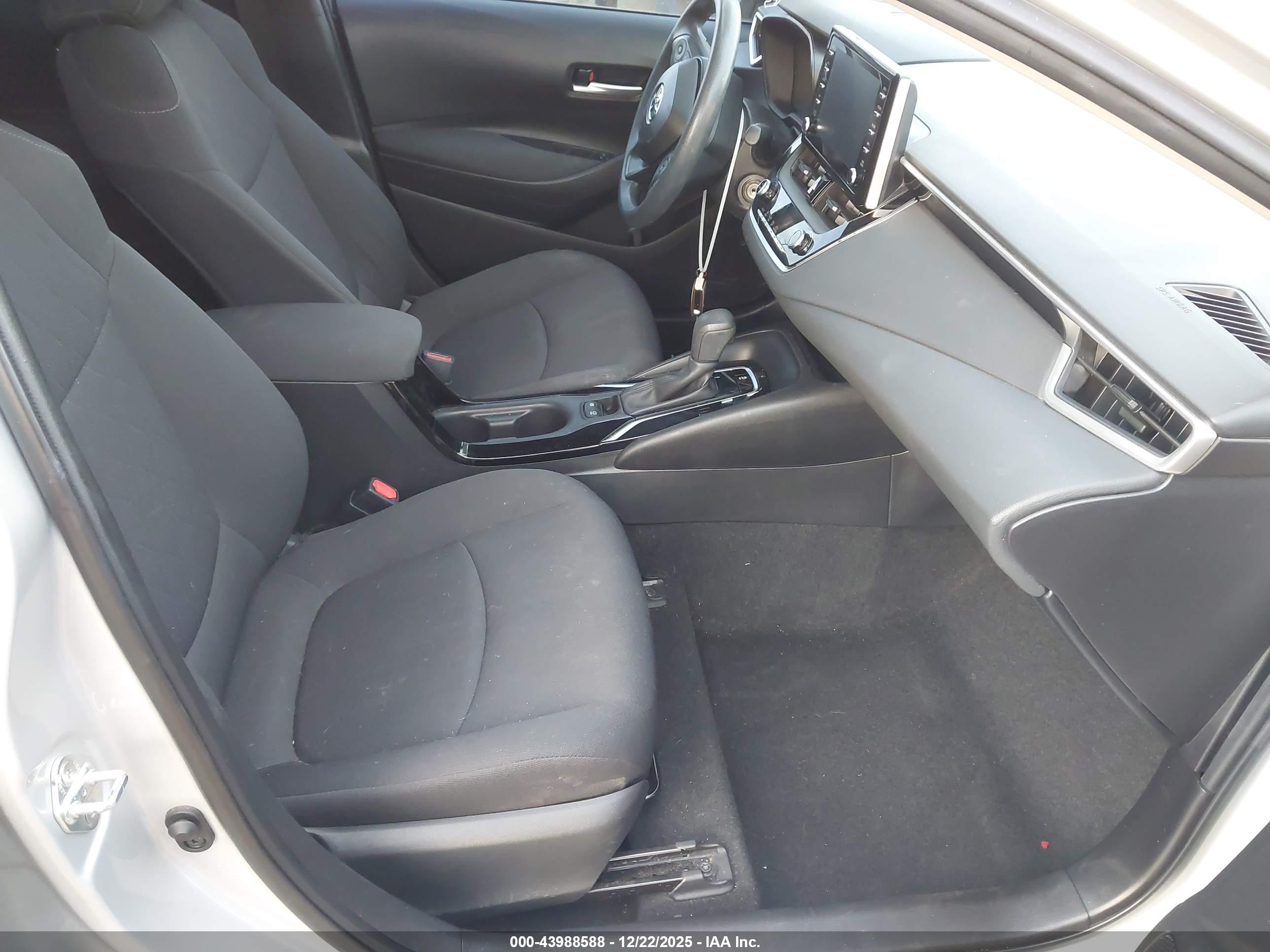 TOYOTA COROLLA image 5