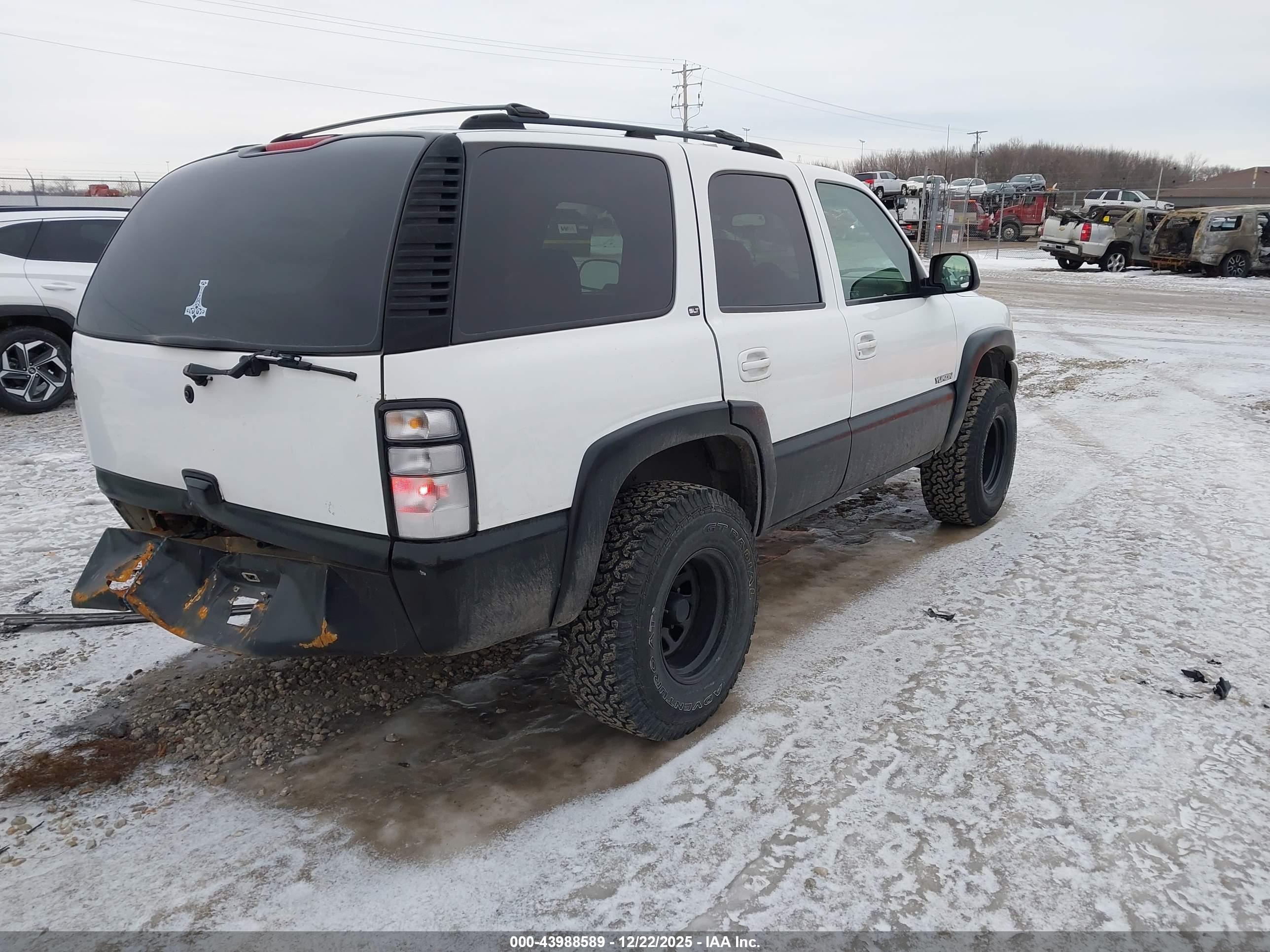GMC YUKON image 4