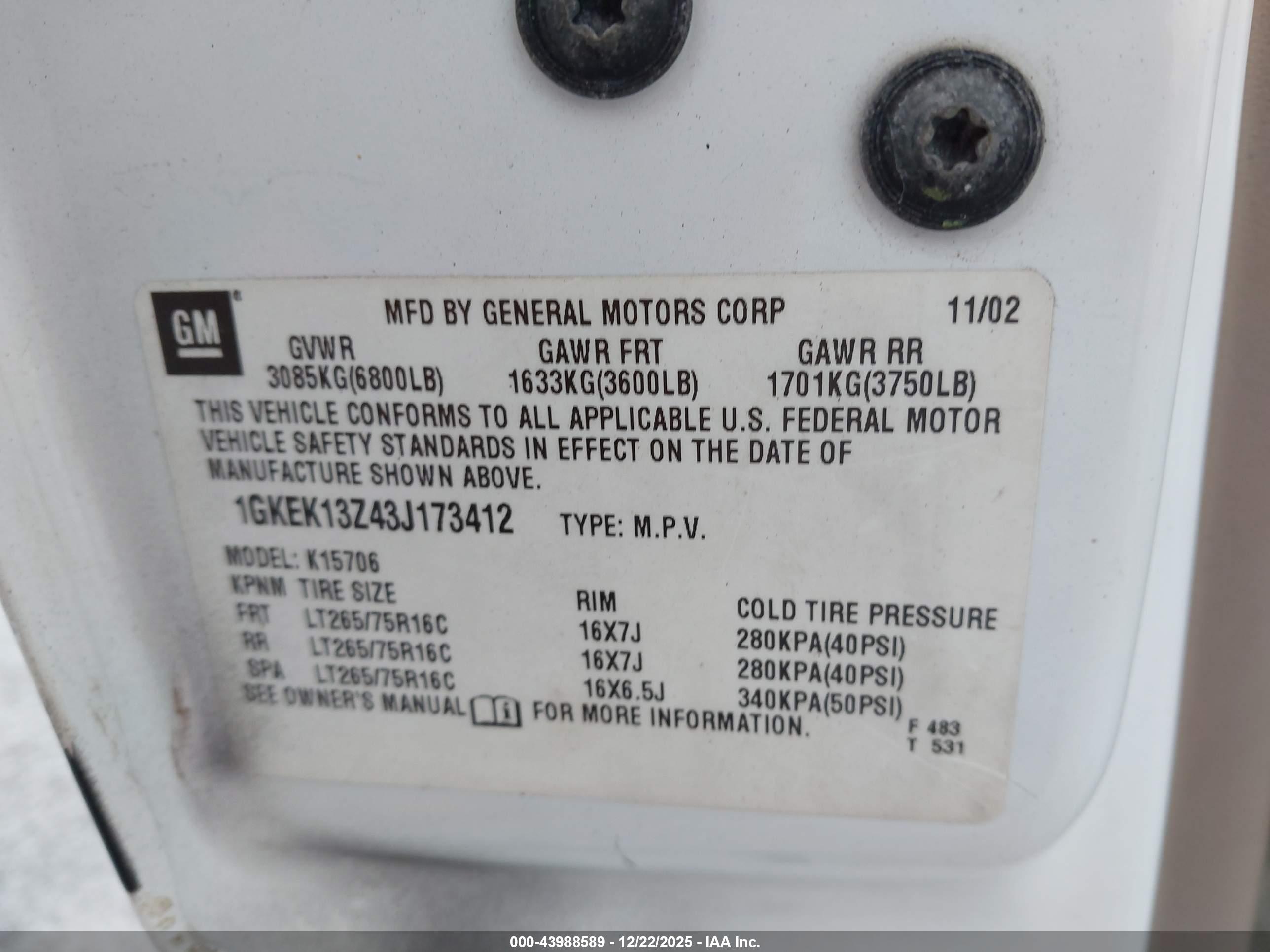 GMC YUKON image 9