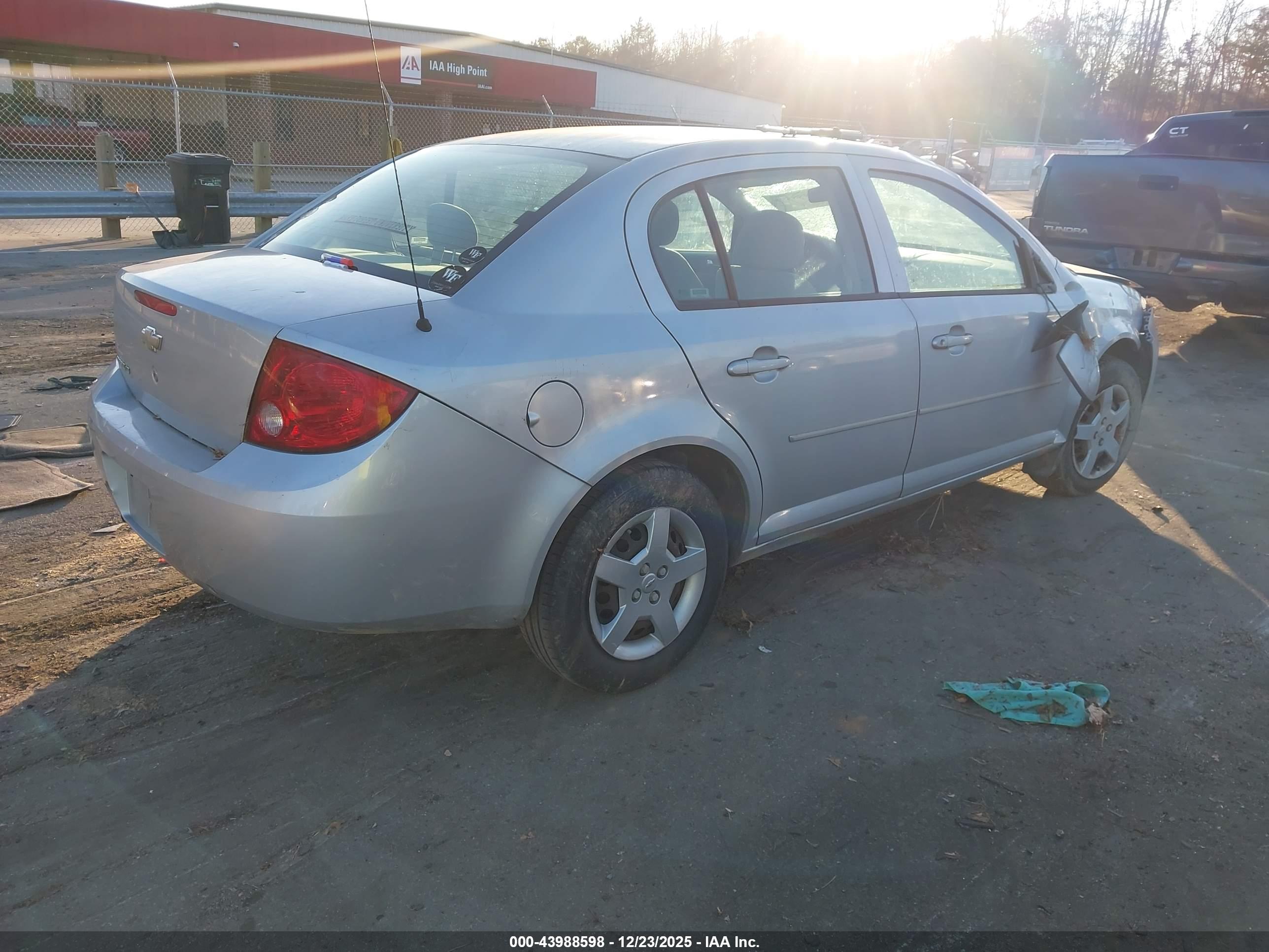 CHEVROLET COBALT image 4