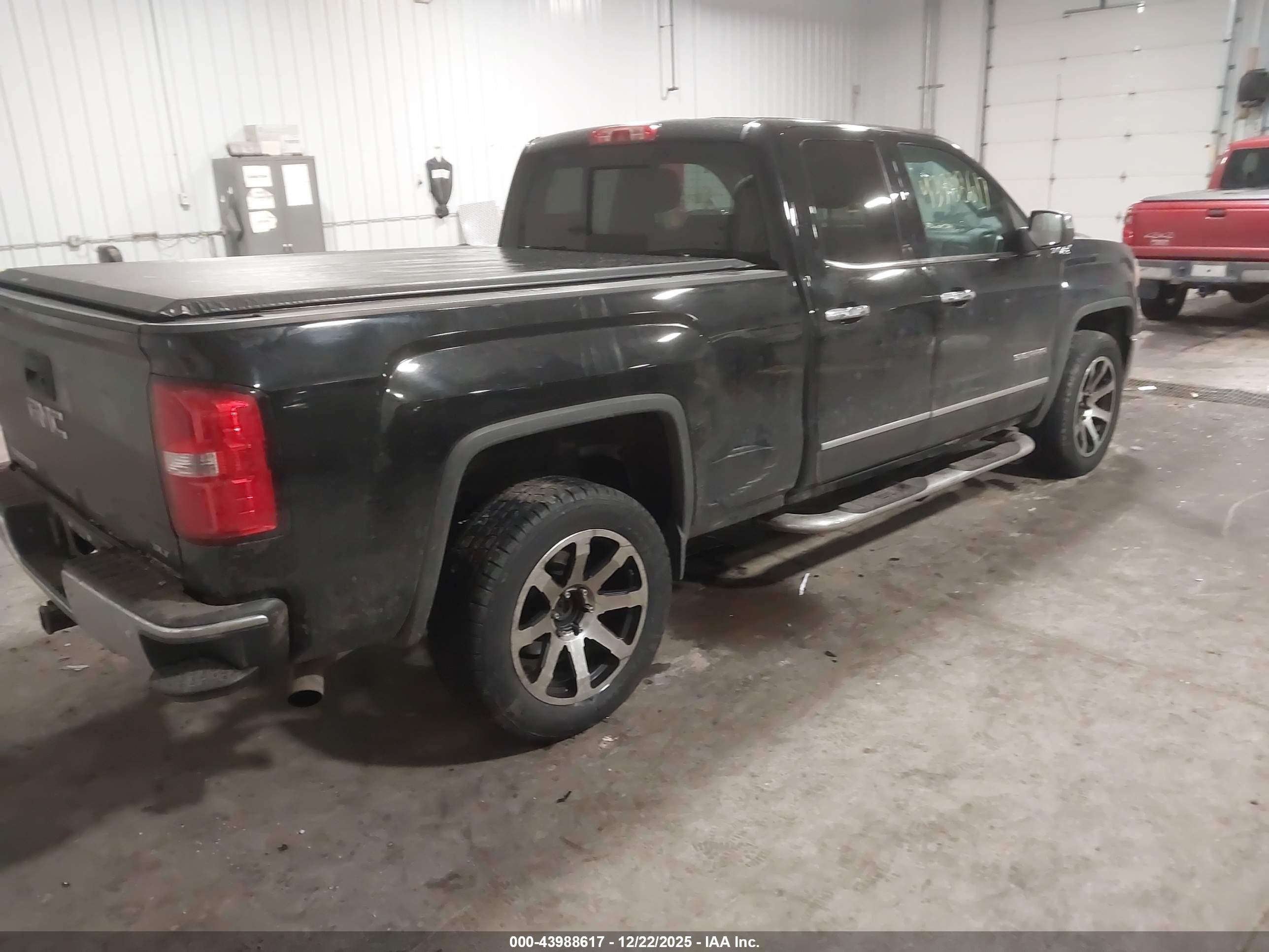 GMC SIERRA image 4