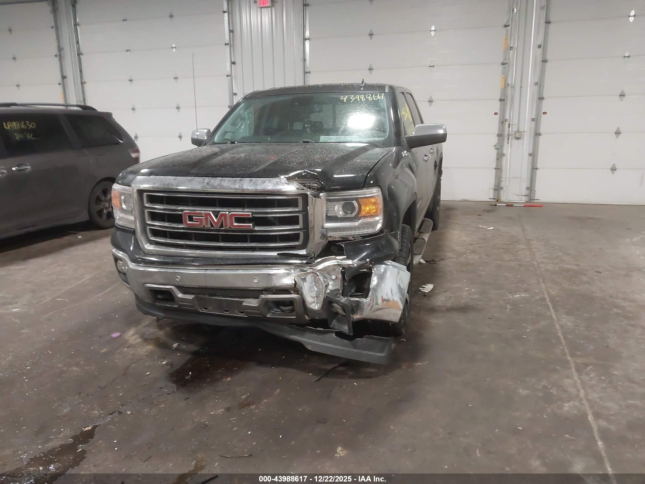 GMC SIERRA image 6