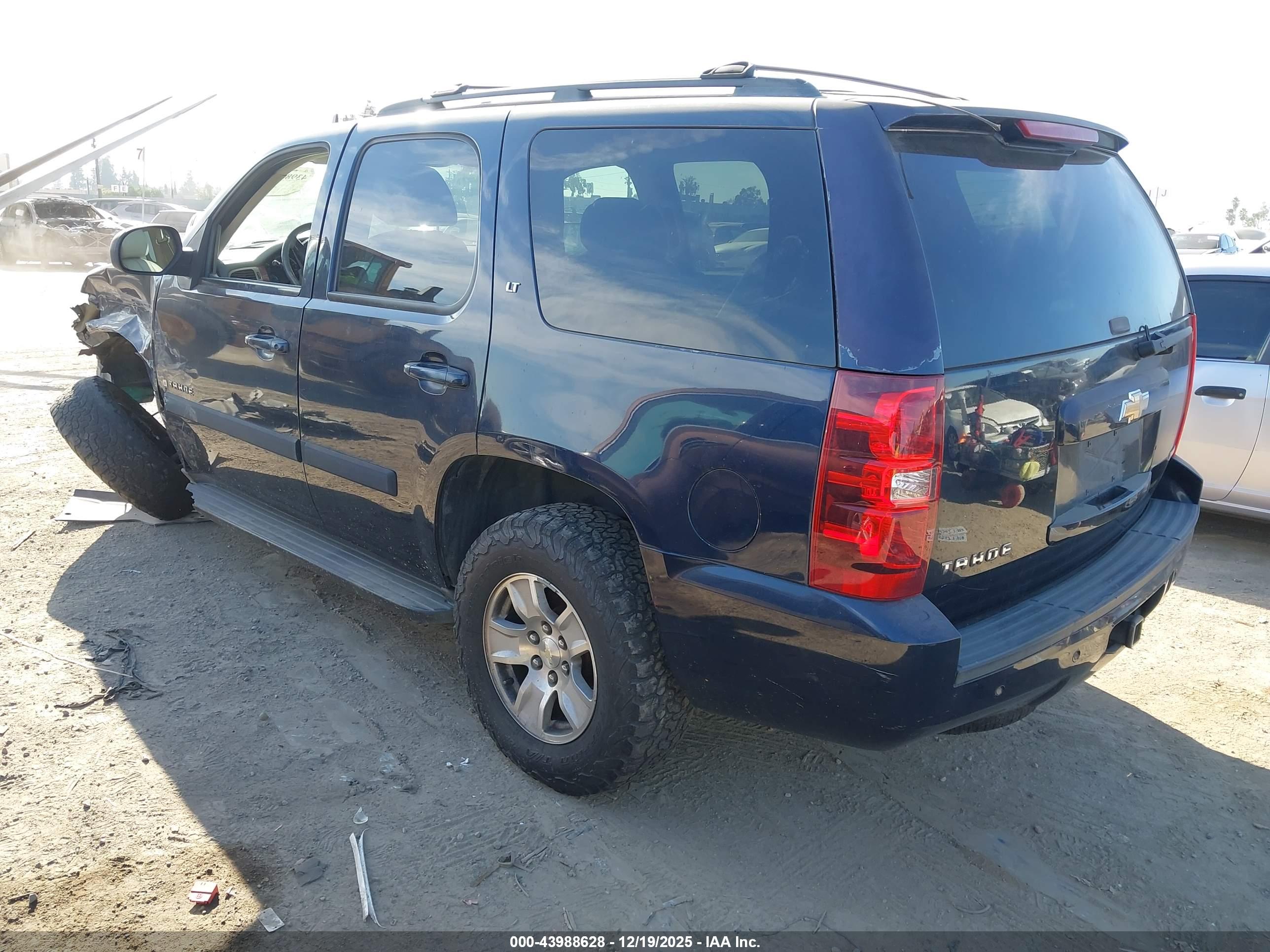CHEVROLET TAHOE image 3