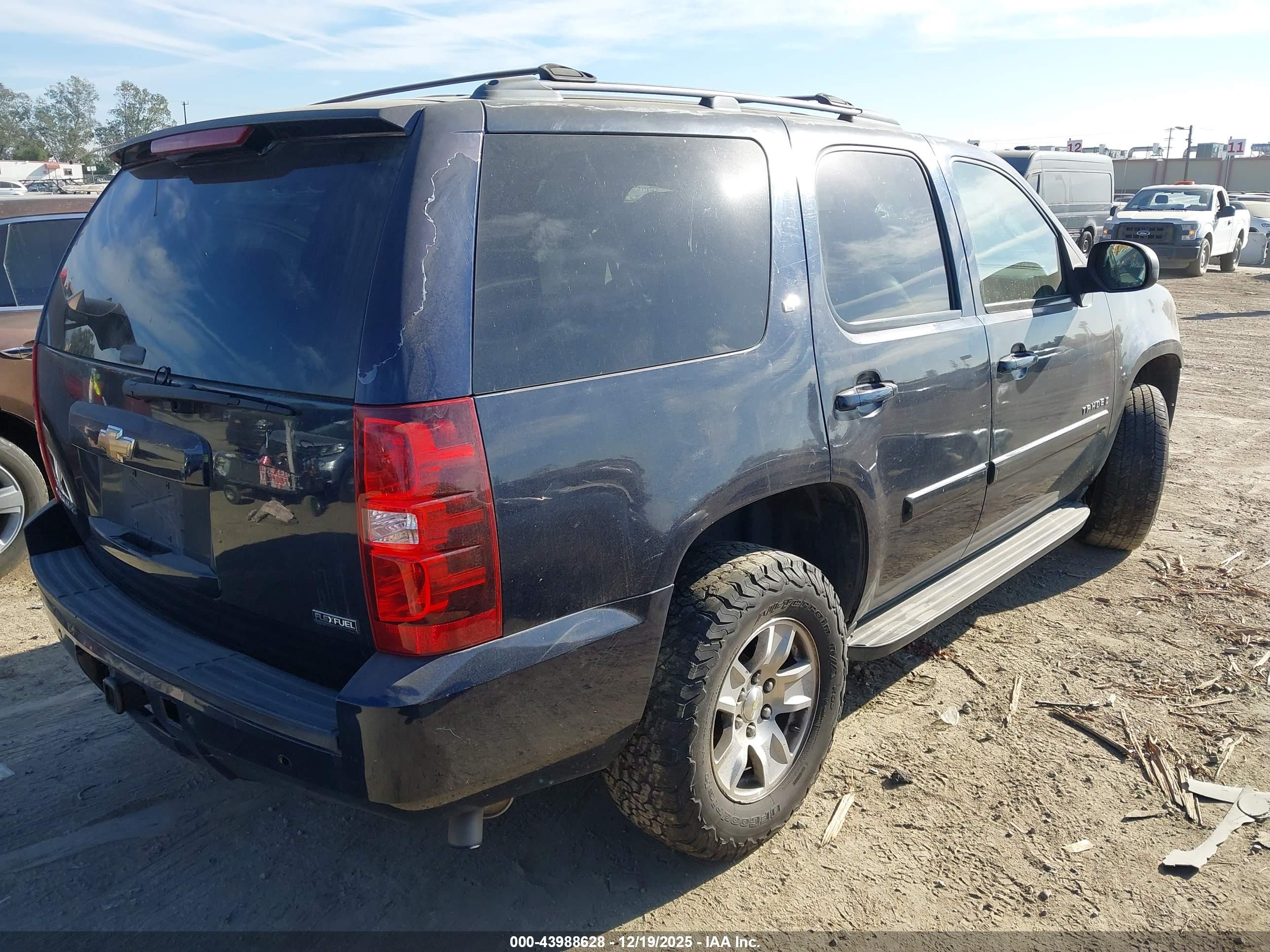 CHEVROLET TAHOE image 4