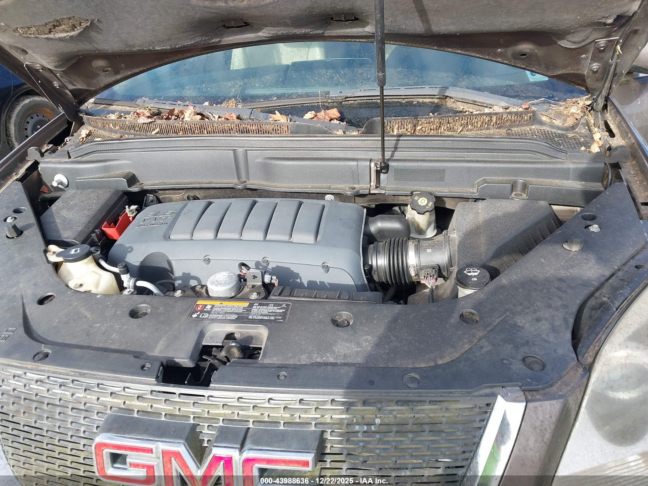 GMC ACADIA image 10