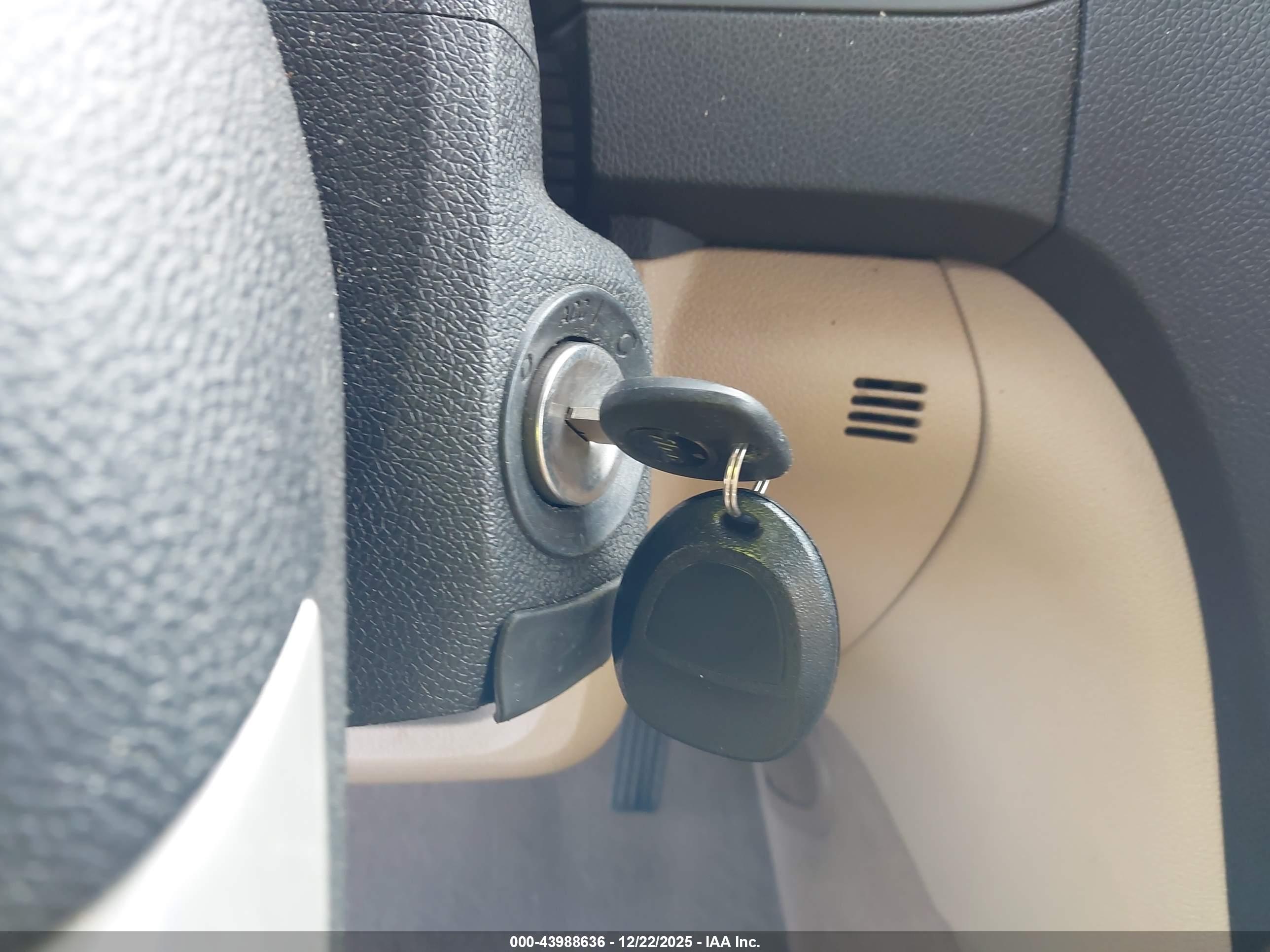 GMC ACADIA image 11