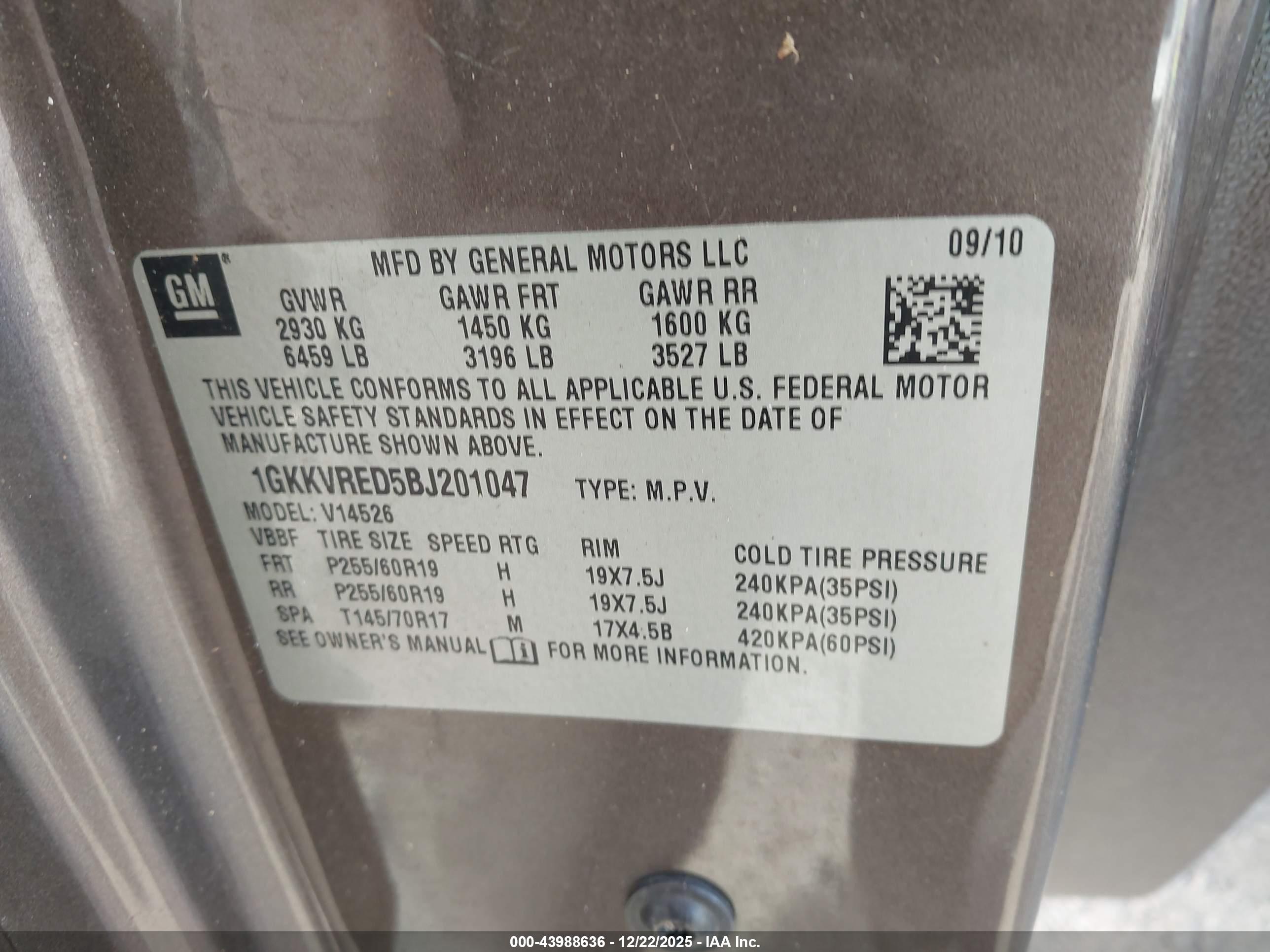 GMC ACADIA image 9