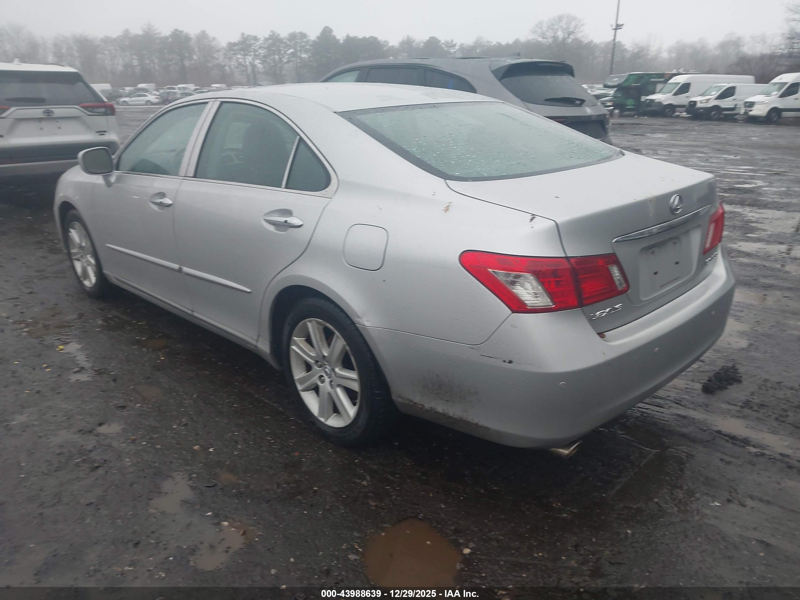 LEXUS ES image 3