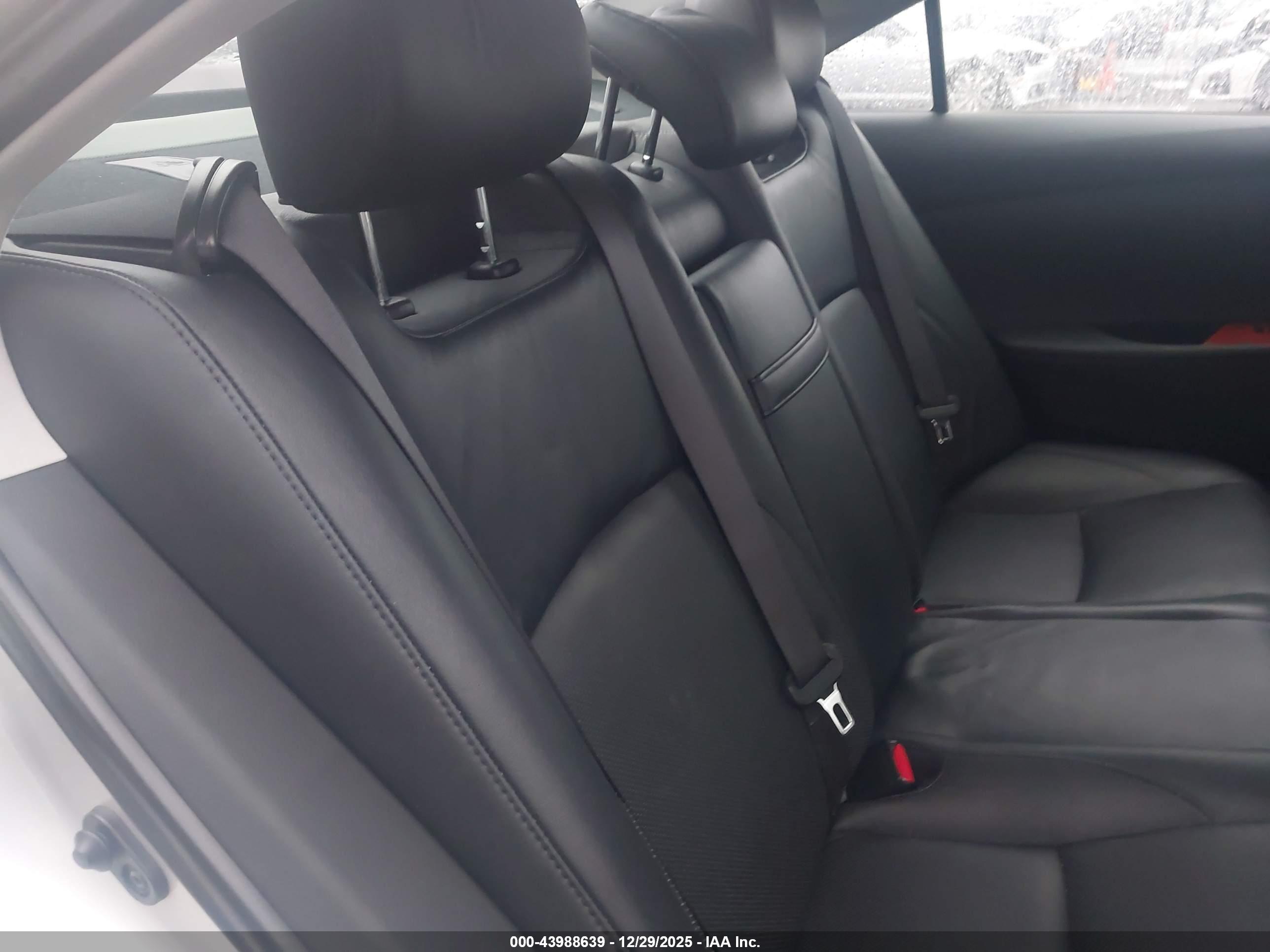 LEXUS ES image 8