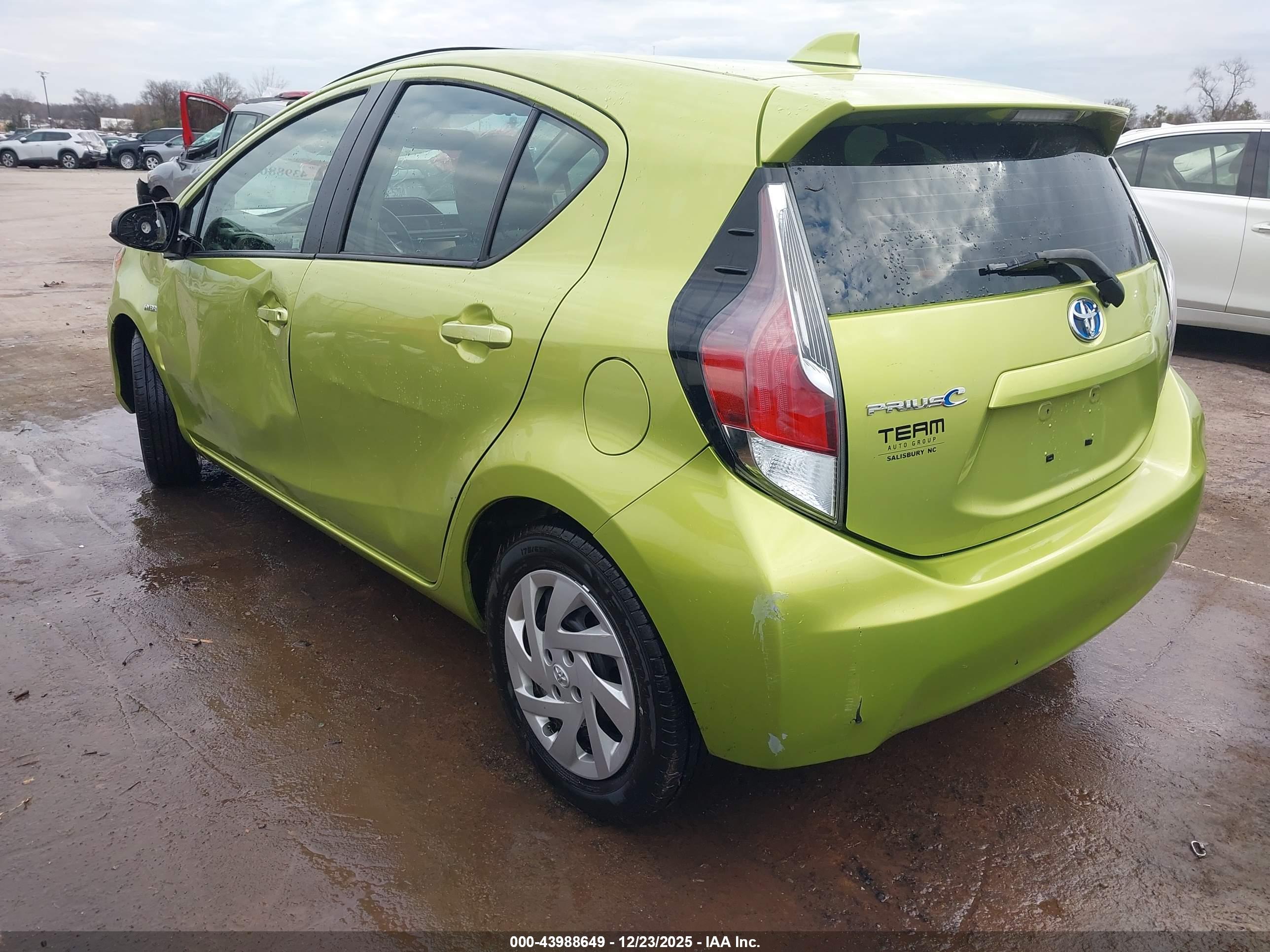 TOYOTA PRIUS image 3