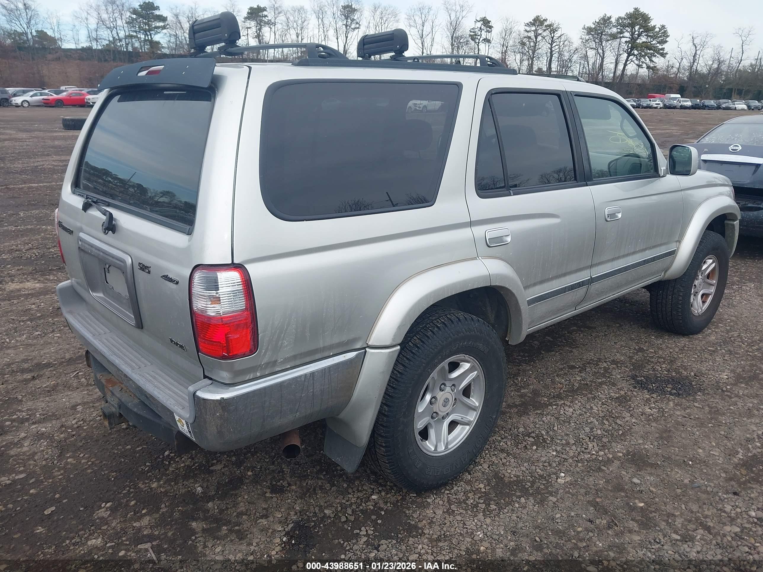 TOYOTA 4RUNNER image 4
