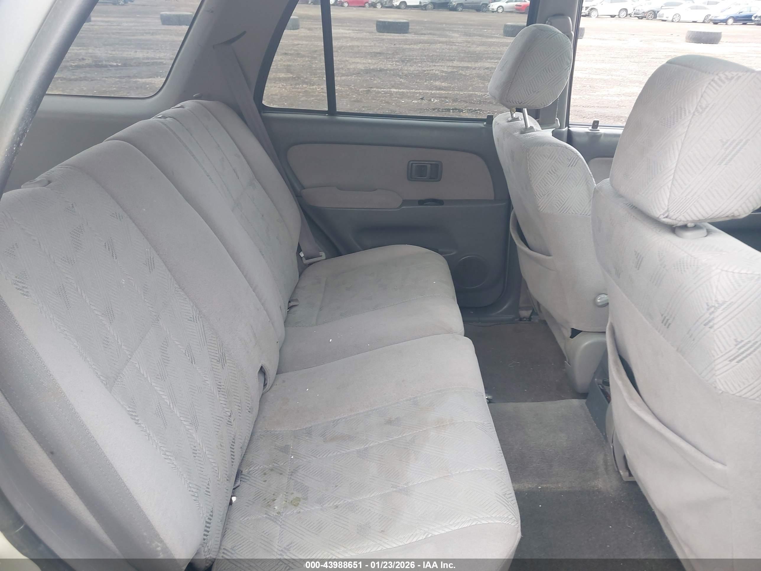 TOYOTA 4RUNNER image 8