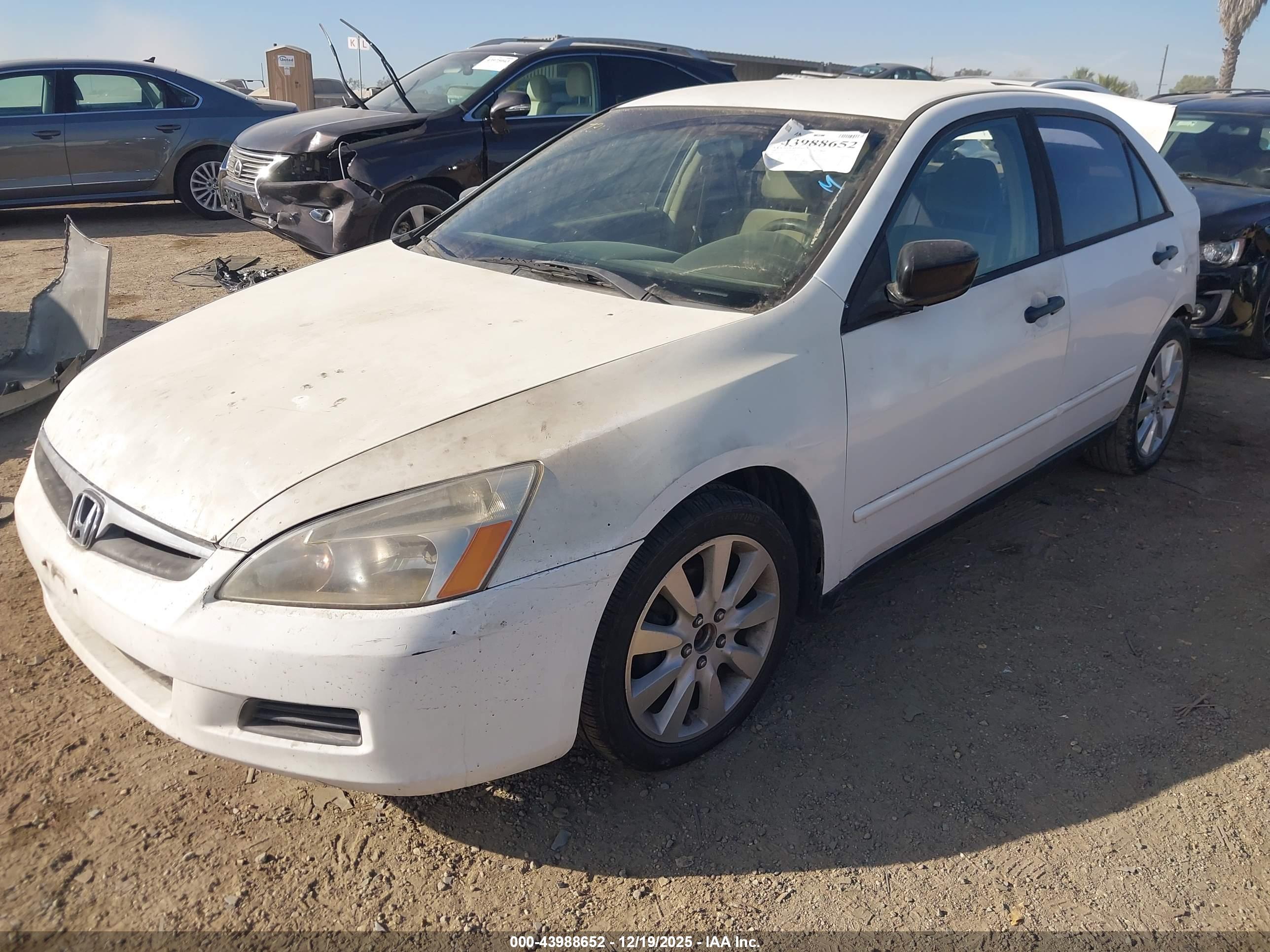 HONDA ACCORD image 2