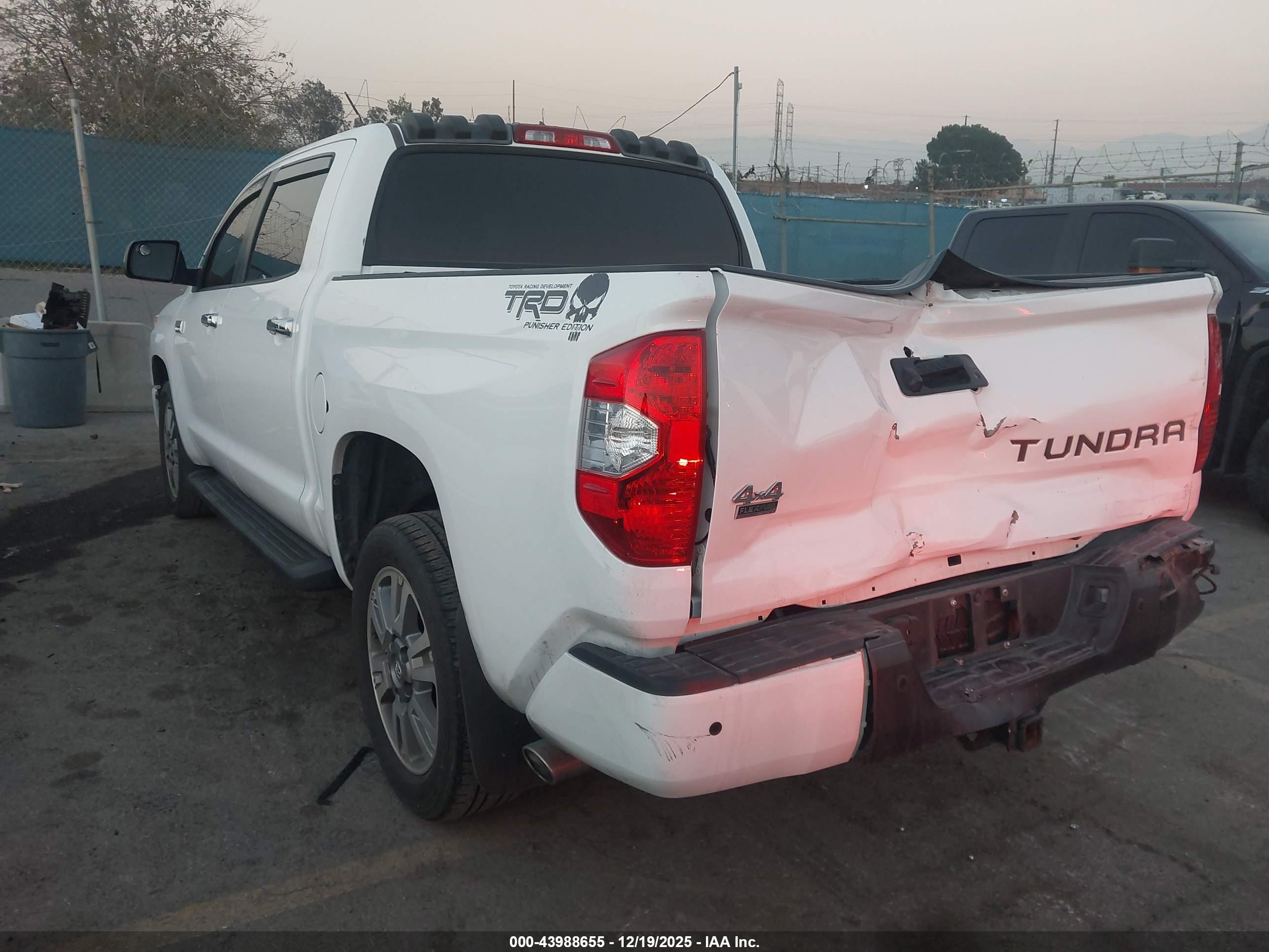 TOYOTA TUNDRA image 3