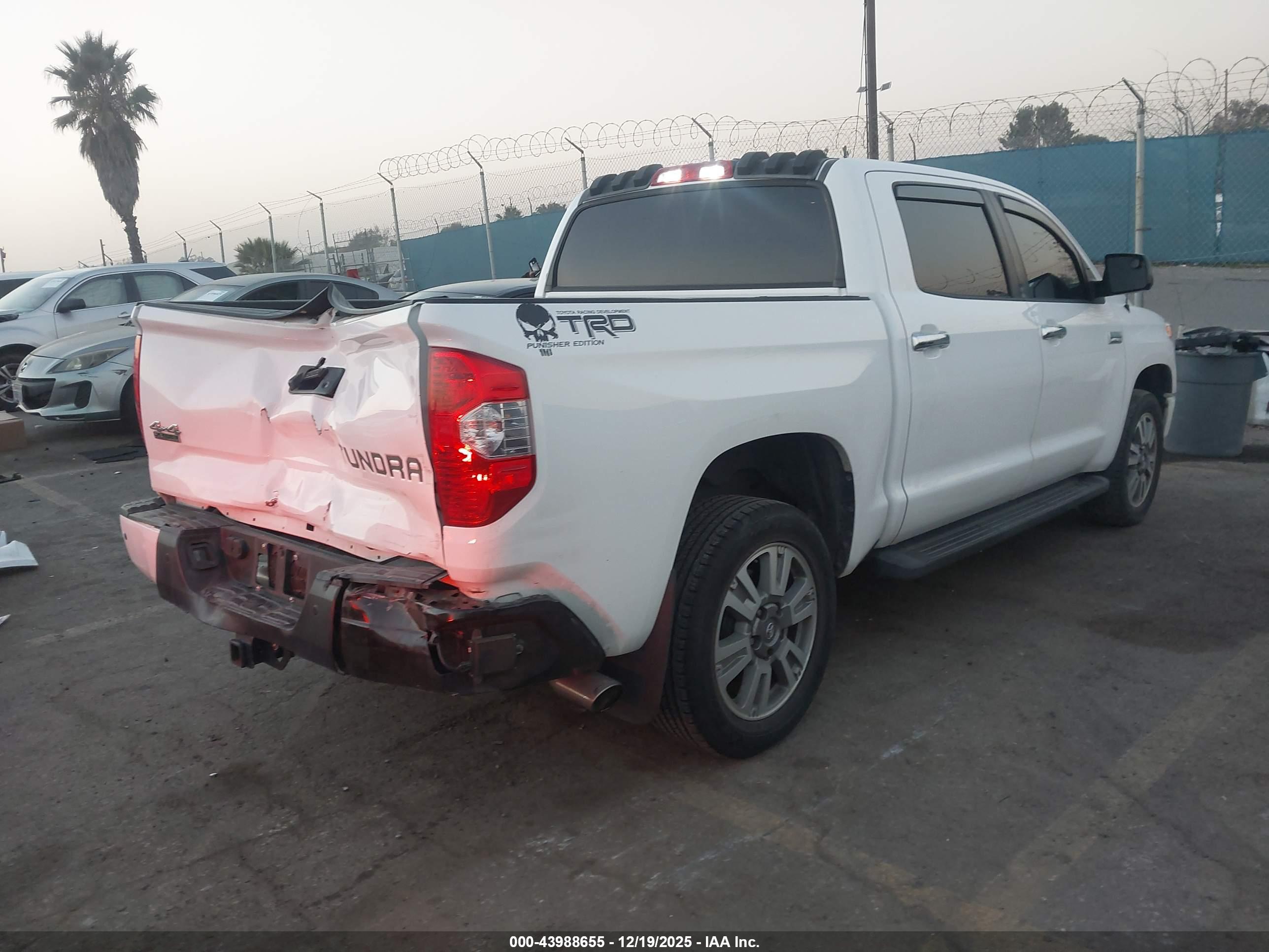 TOYOTA TUNDRA image 4