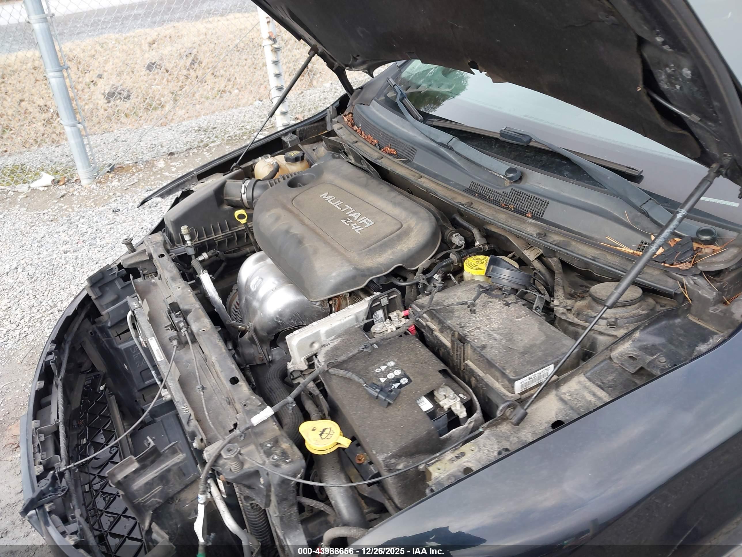 CHRYSLER 200 image 10