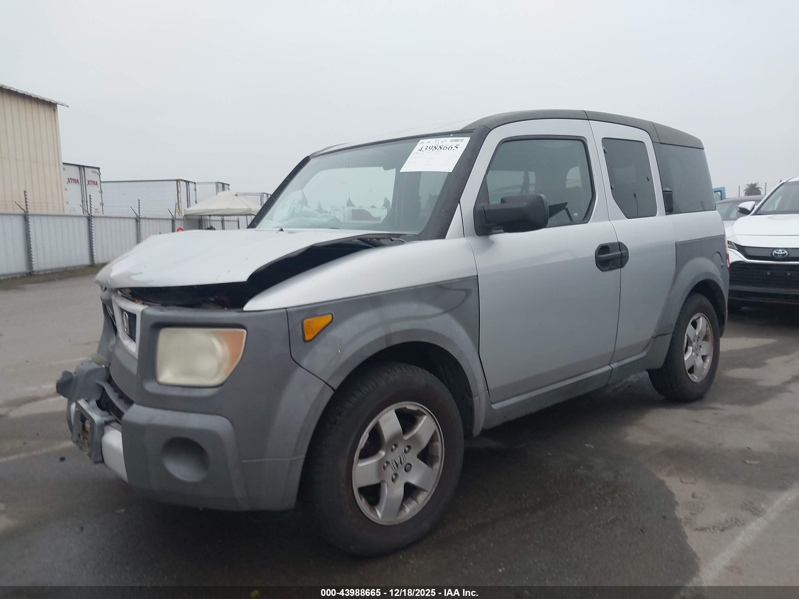 HONDA ELEMENT image 2