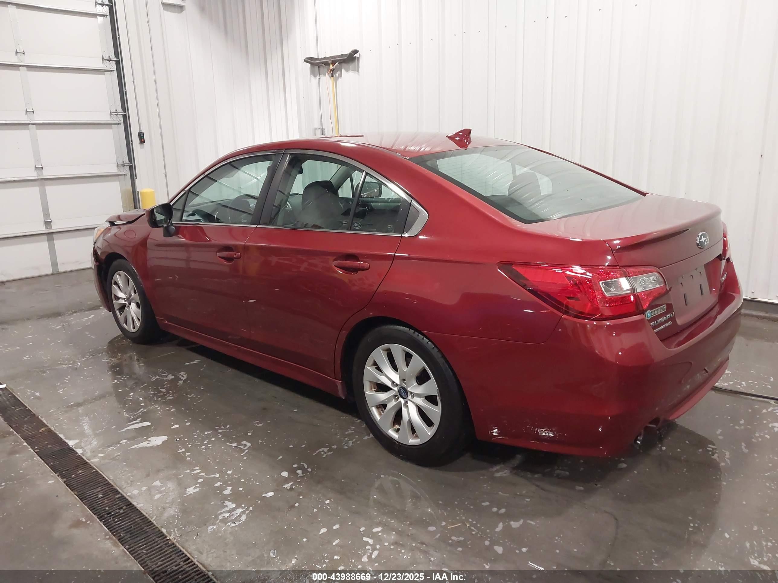 SUBARU LEGACY image 3