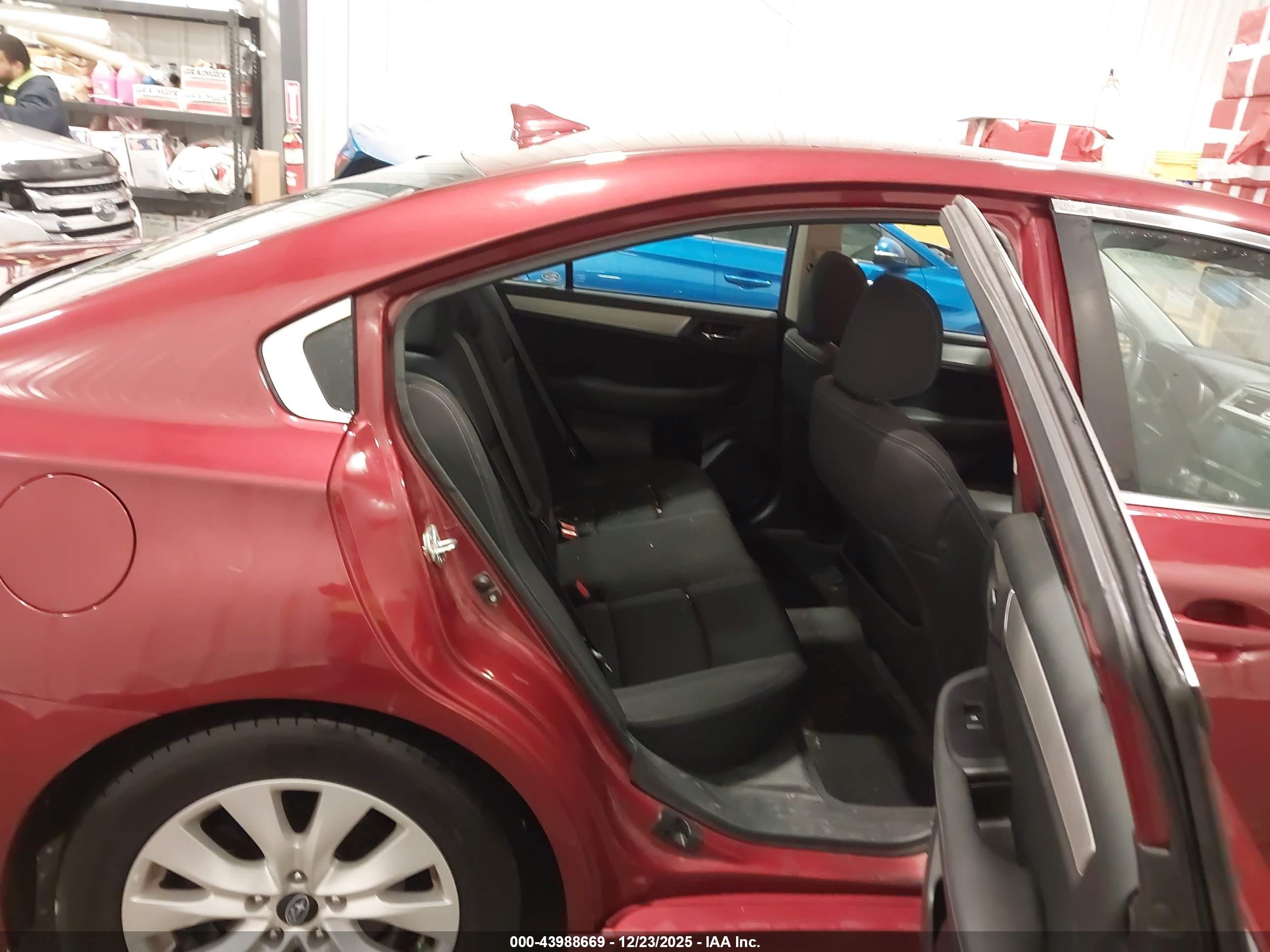 SUBARU LEGACY image 8