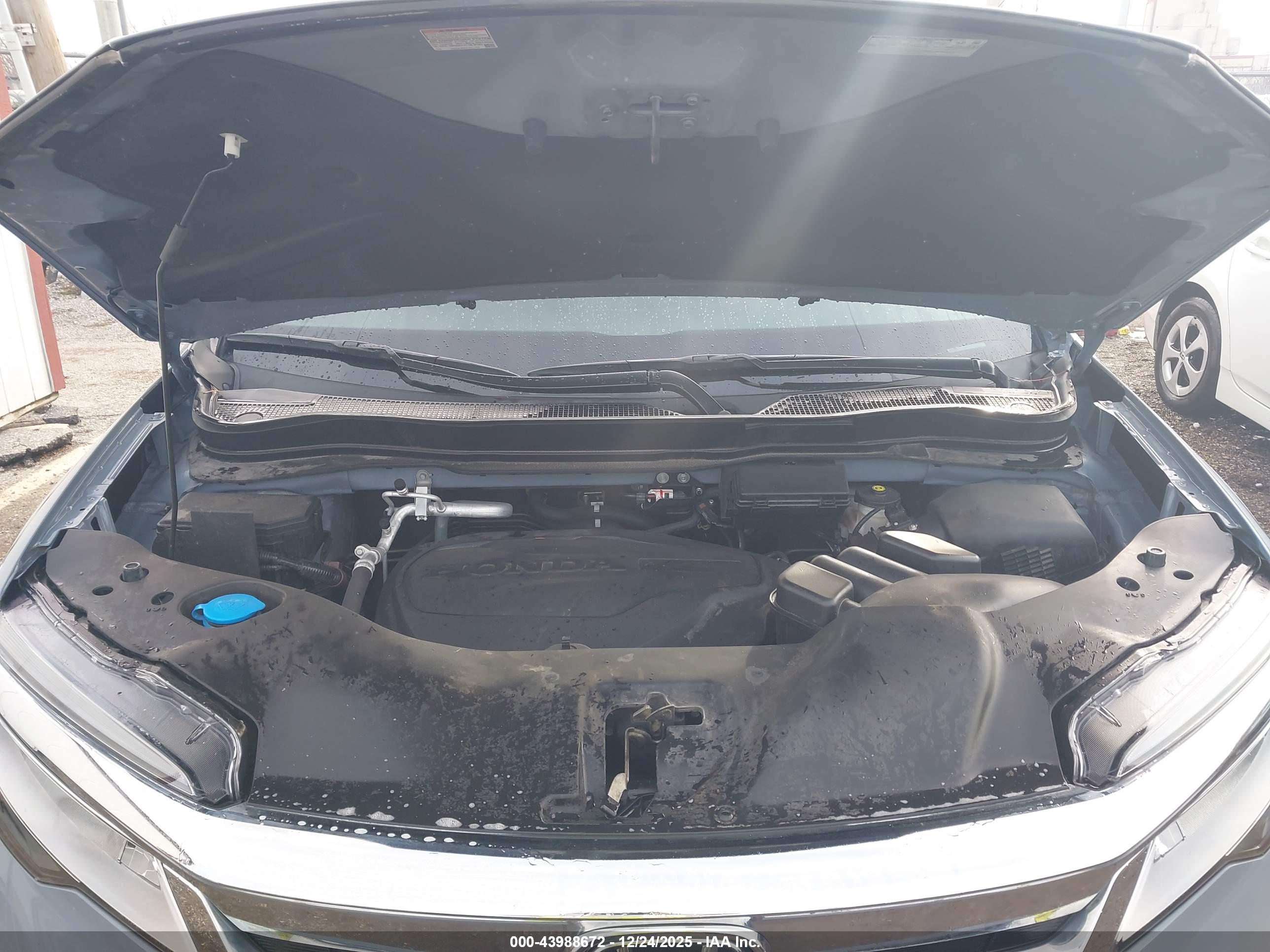 HONDA PILOT image 10