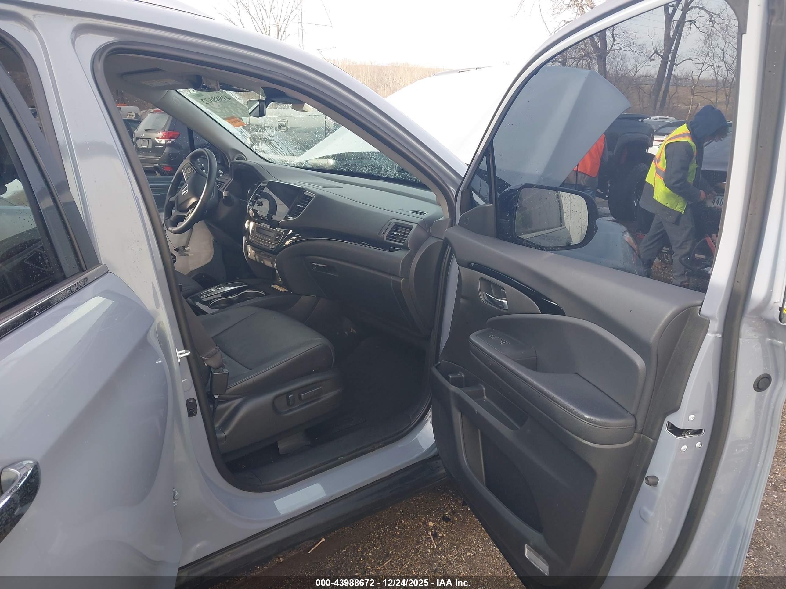 HONDA PILOT image 5