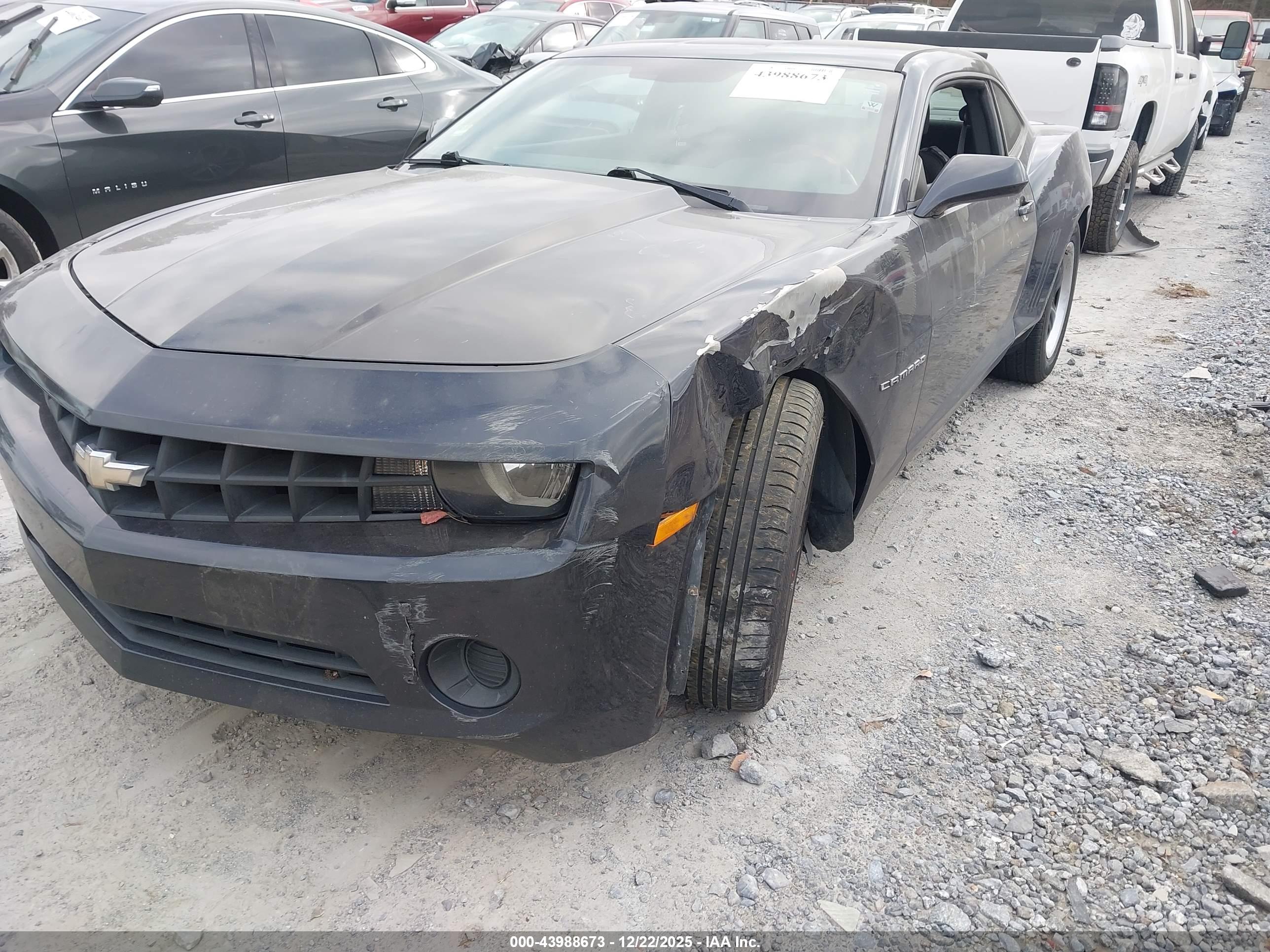 CHEVROLET CAMARO image 6